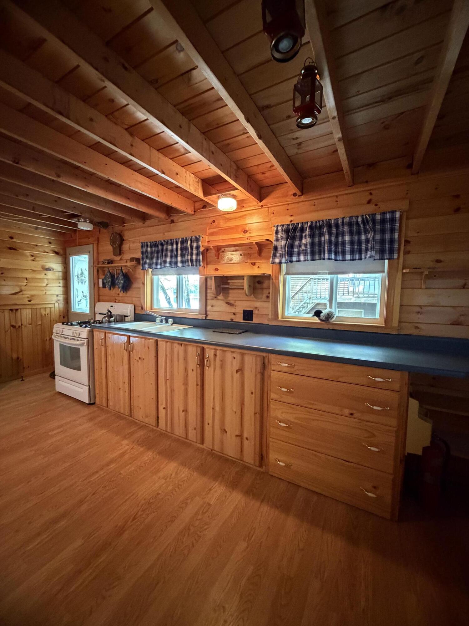 184 Sand Pond Road Property Photo 6