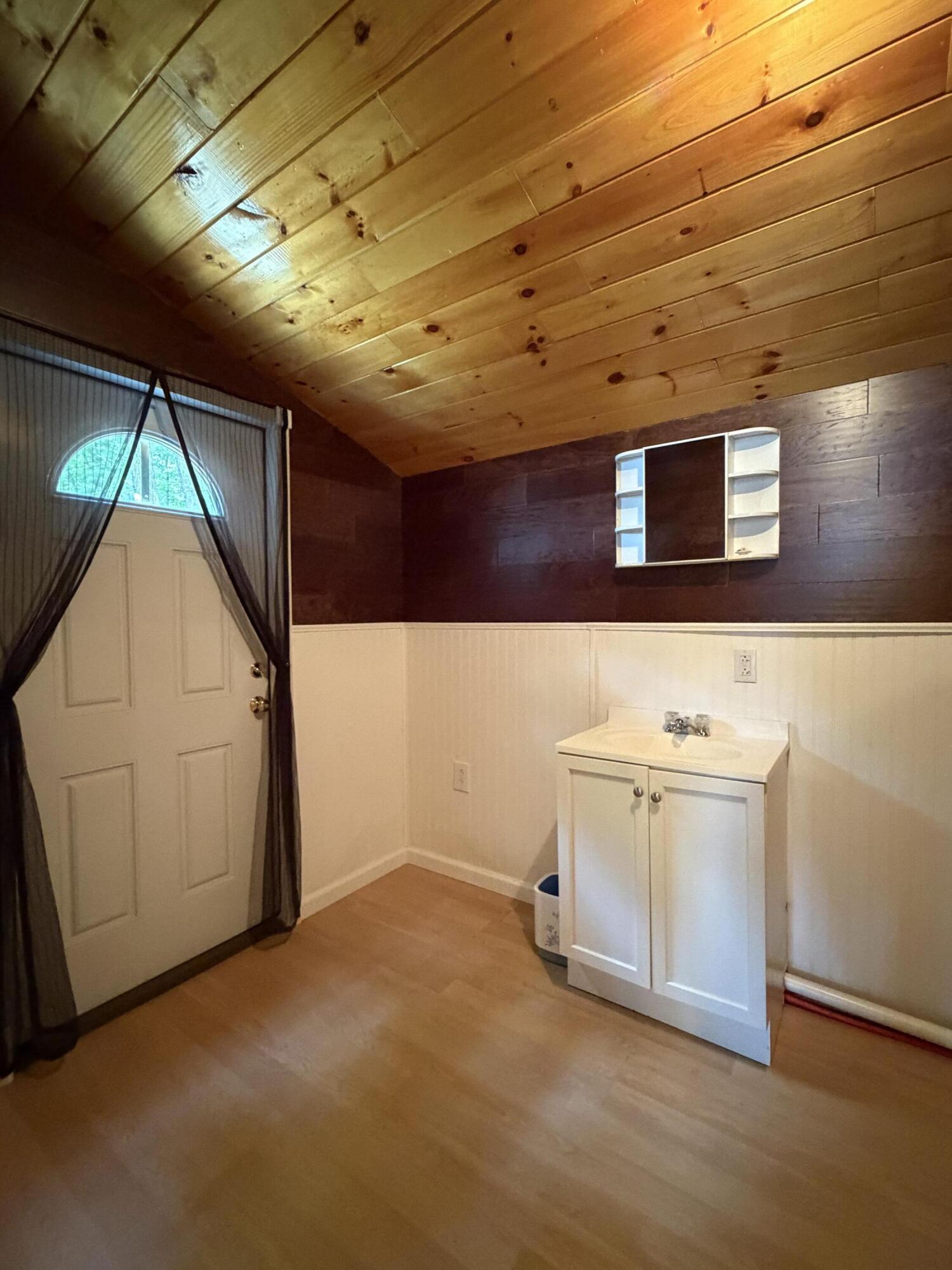 184 Sand Pond Road Property Photo 18