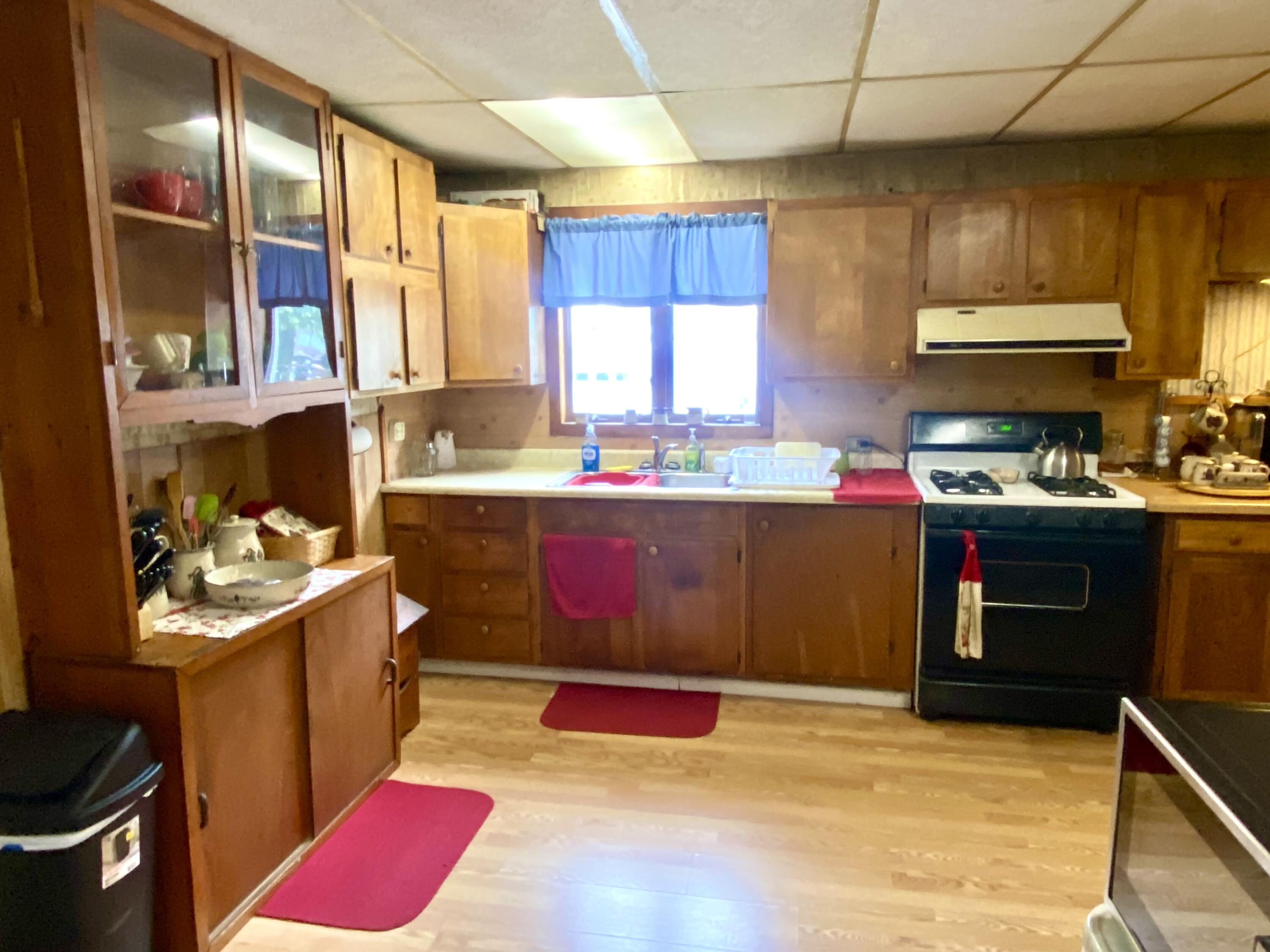5 West Street Property Photo 12