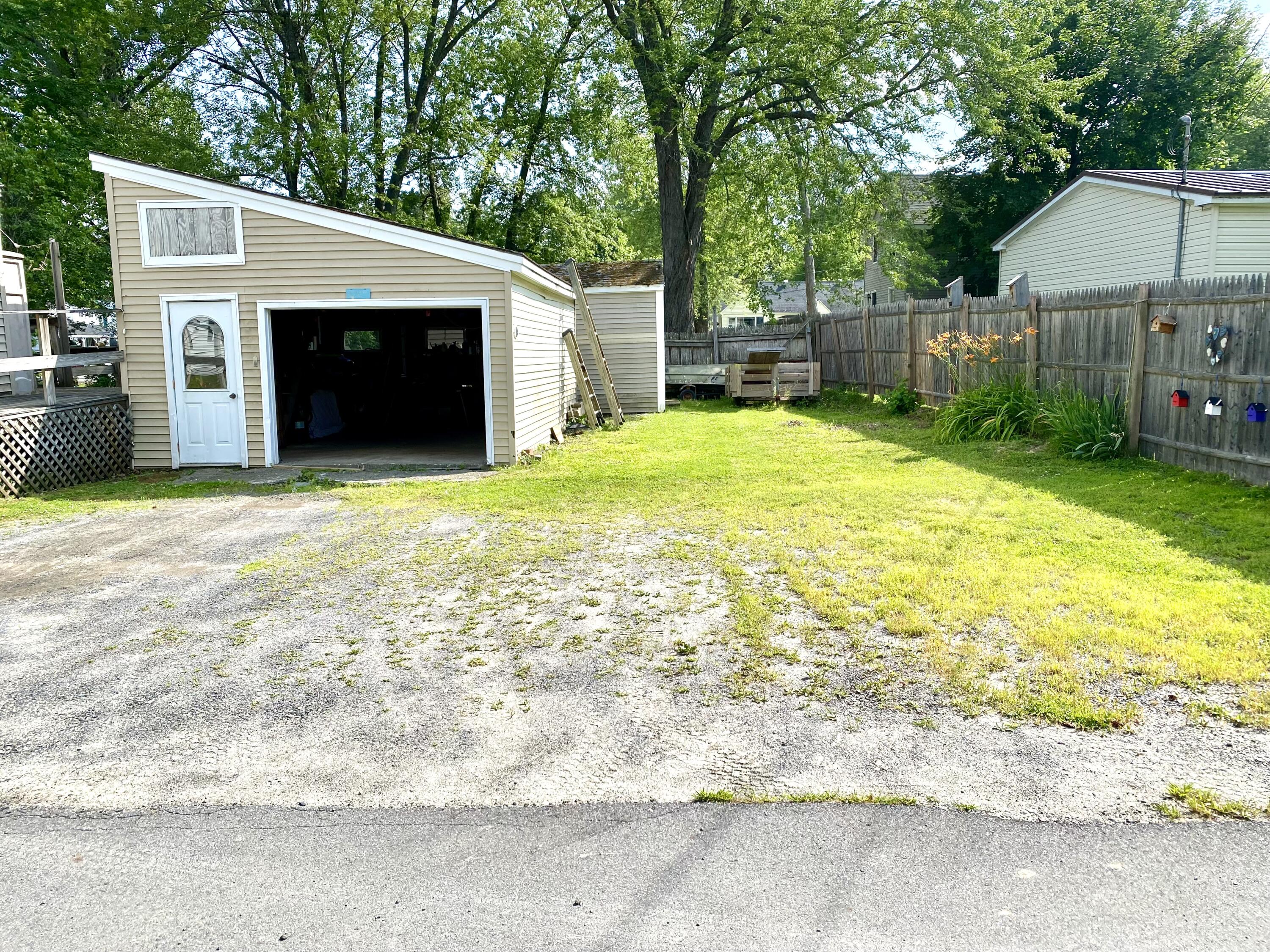 5 West Street Property Photo 35