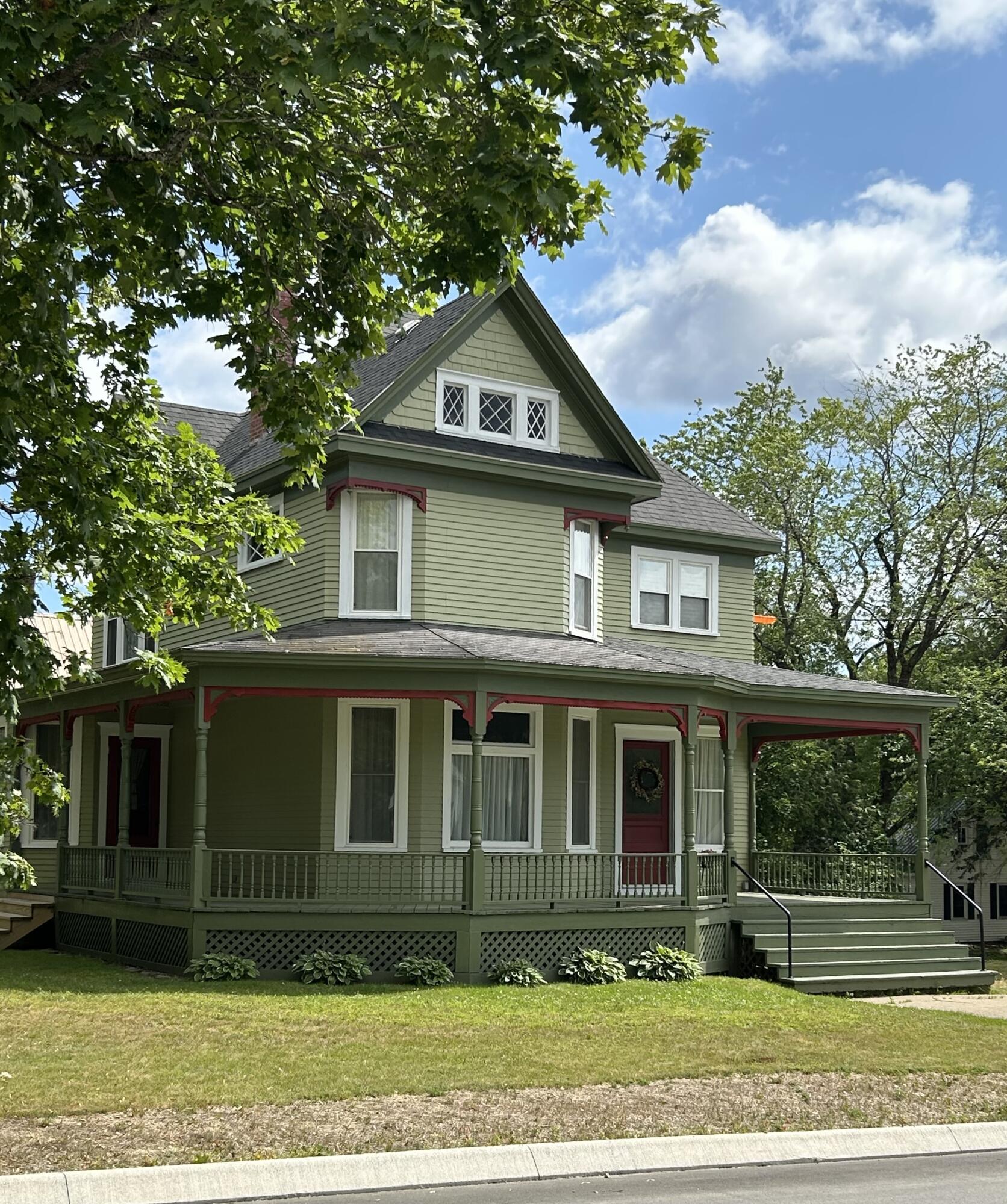 51 Broadway Street Property Photo 1