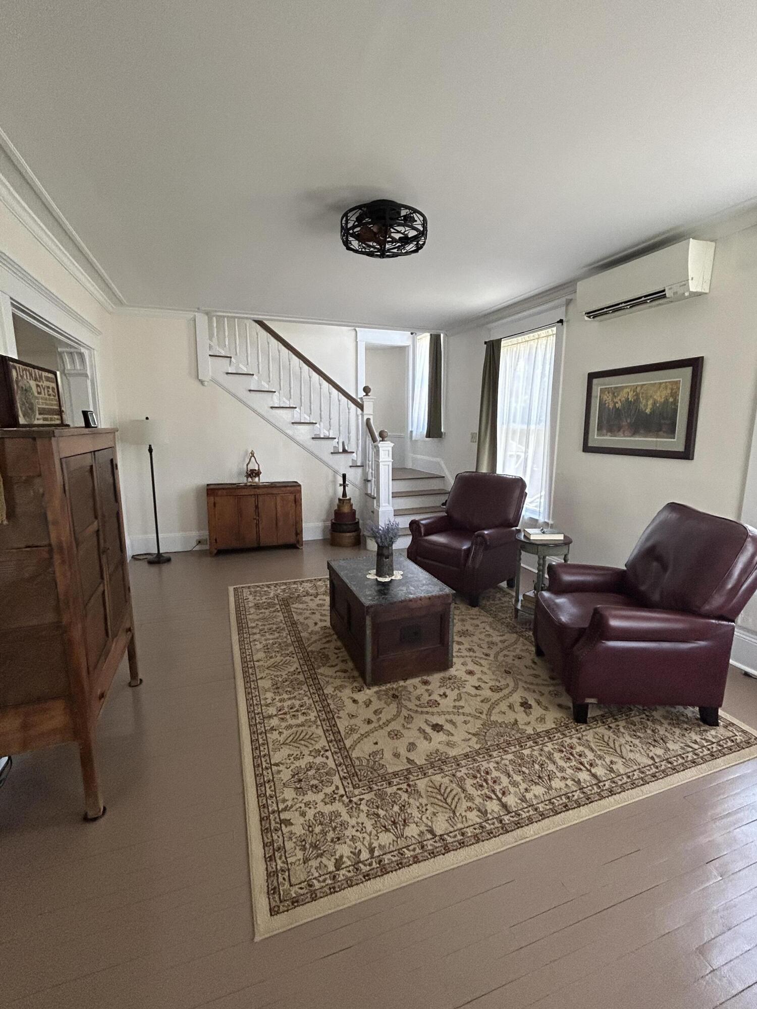 51 Broadway Street Property Photo 25