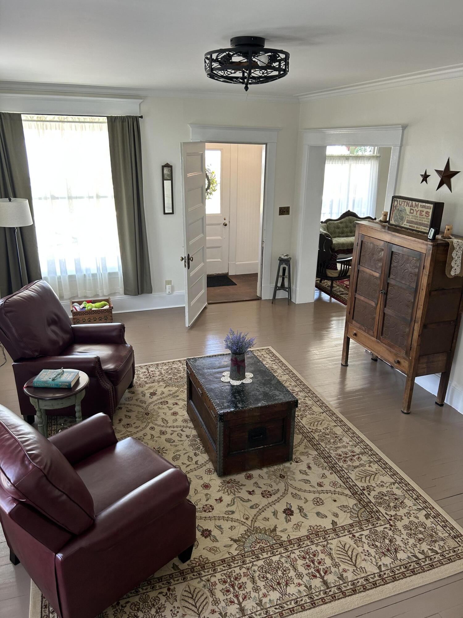 51 Broadway Street Property Photo 26