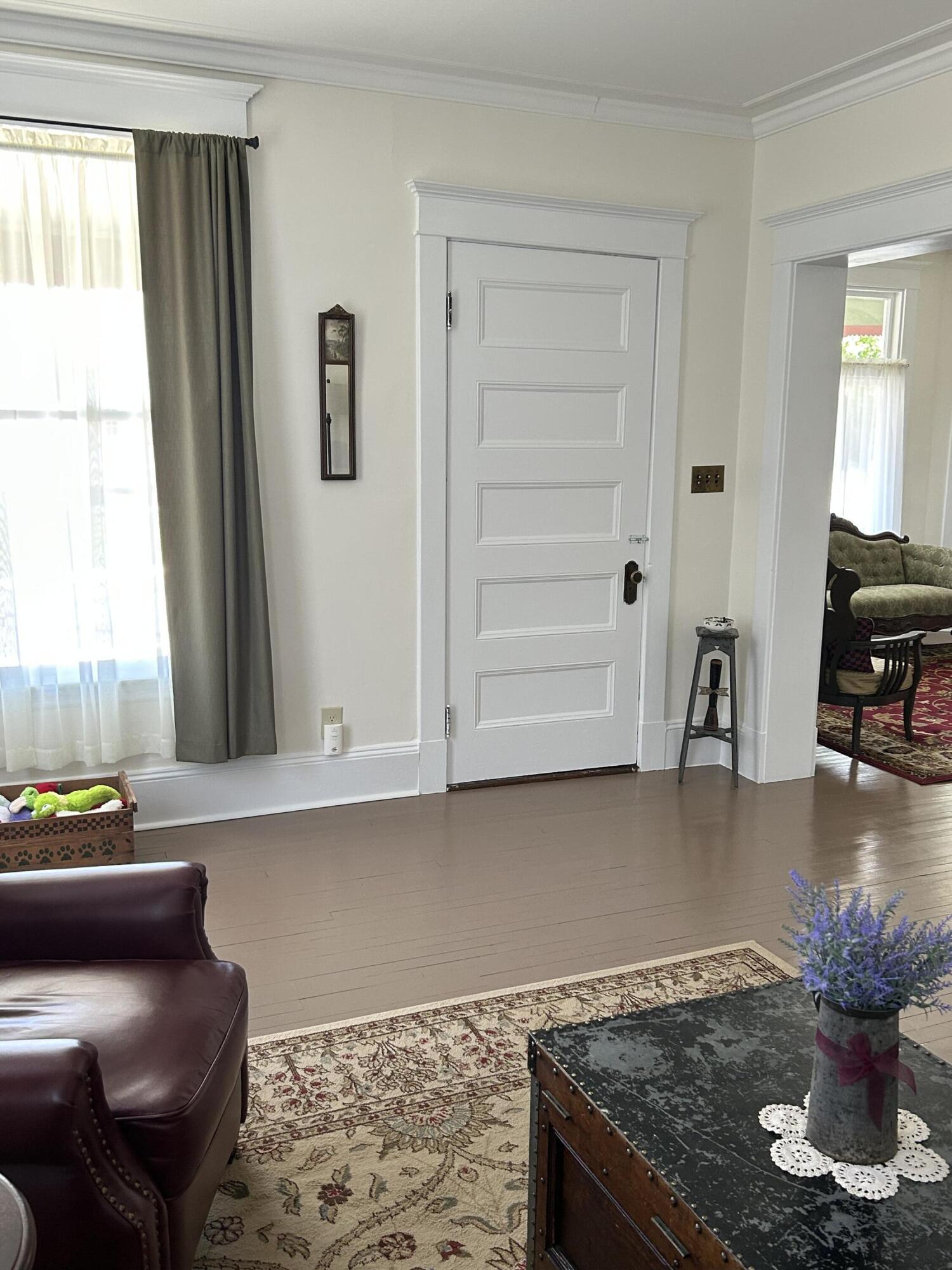 51 Broadway Street Property Photo 27