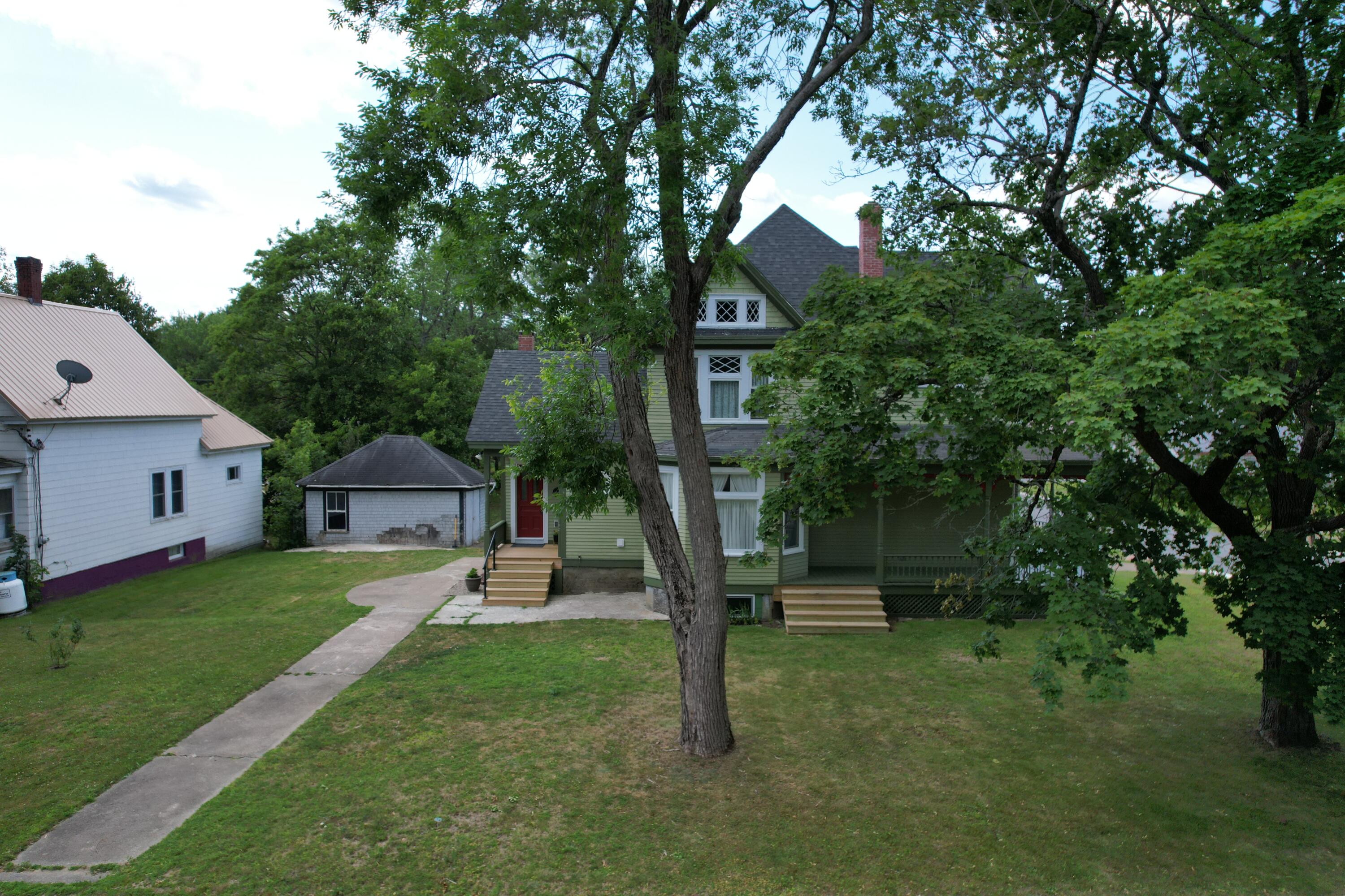 51 Broadway Street Property Photo 70