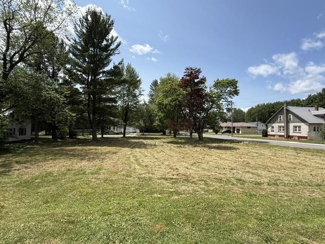 51 Broadway Street Property Photo 72