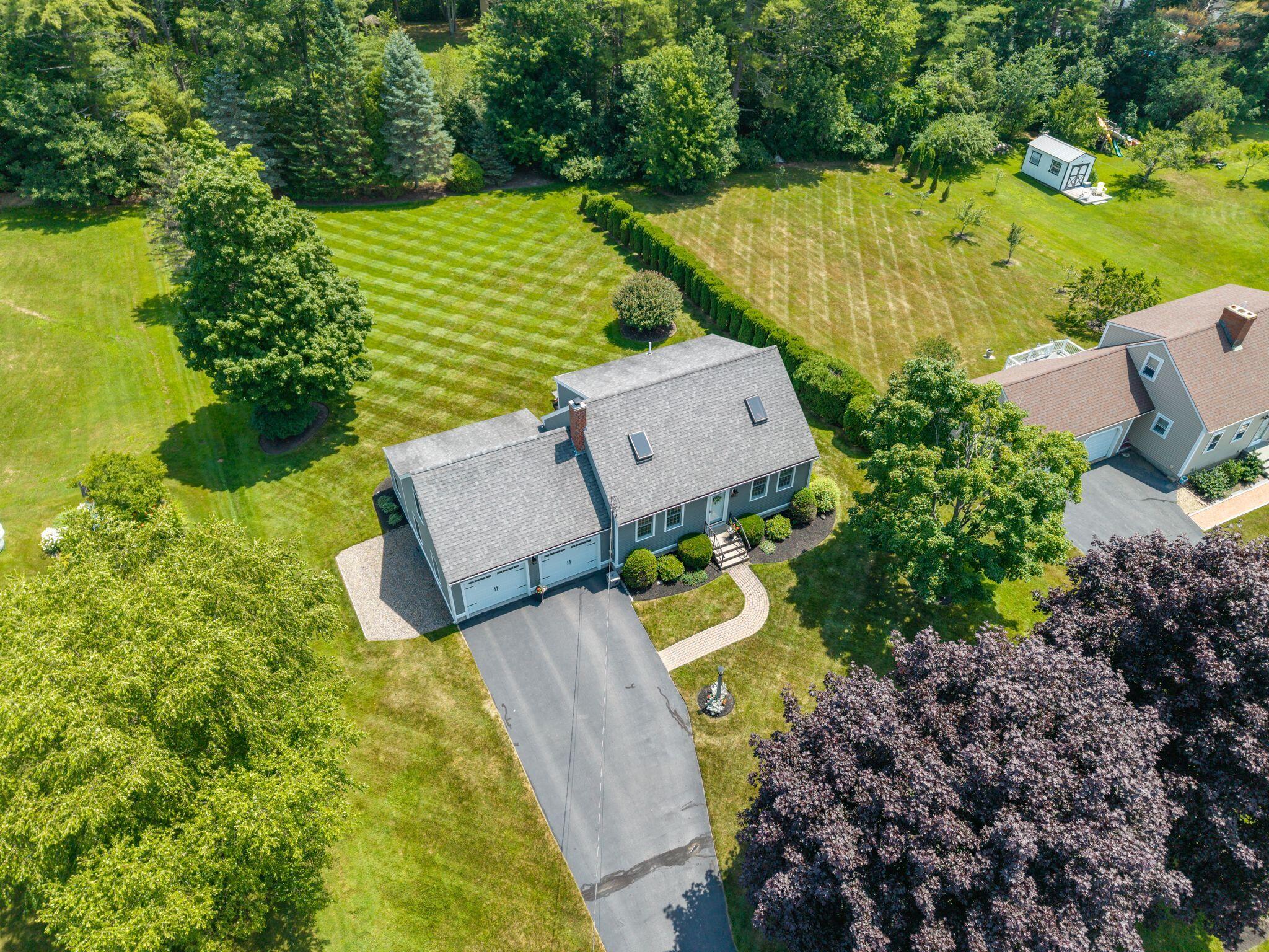 14 Flint Rock Drive Property Photo 1