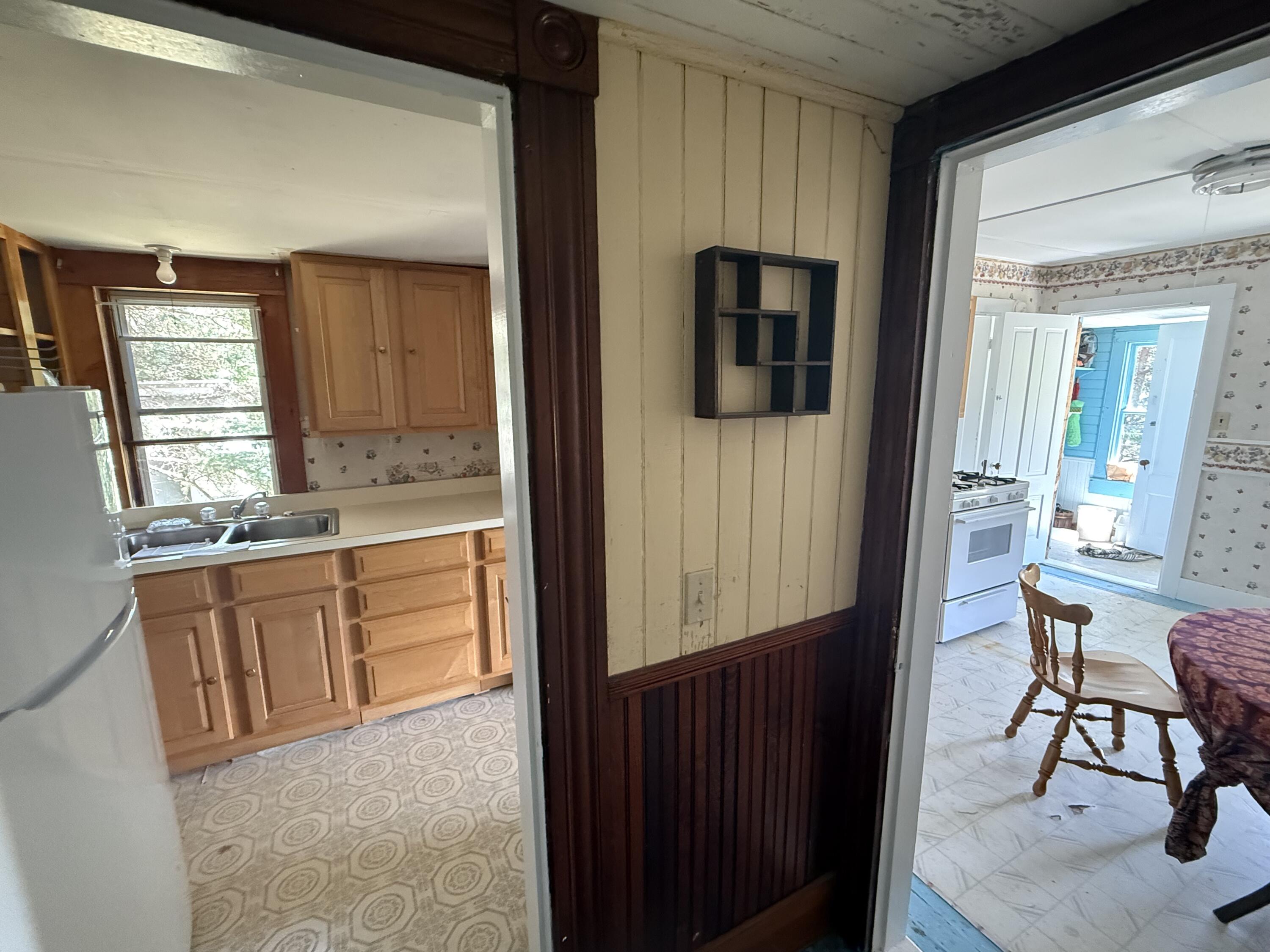 1013 Hummingbird Lane Property Photo 8