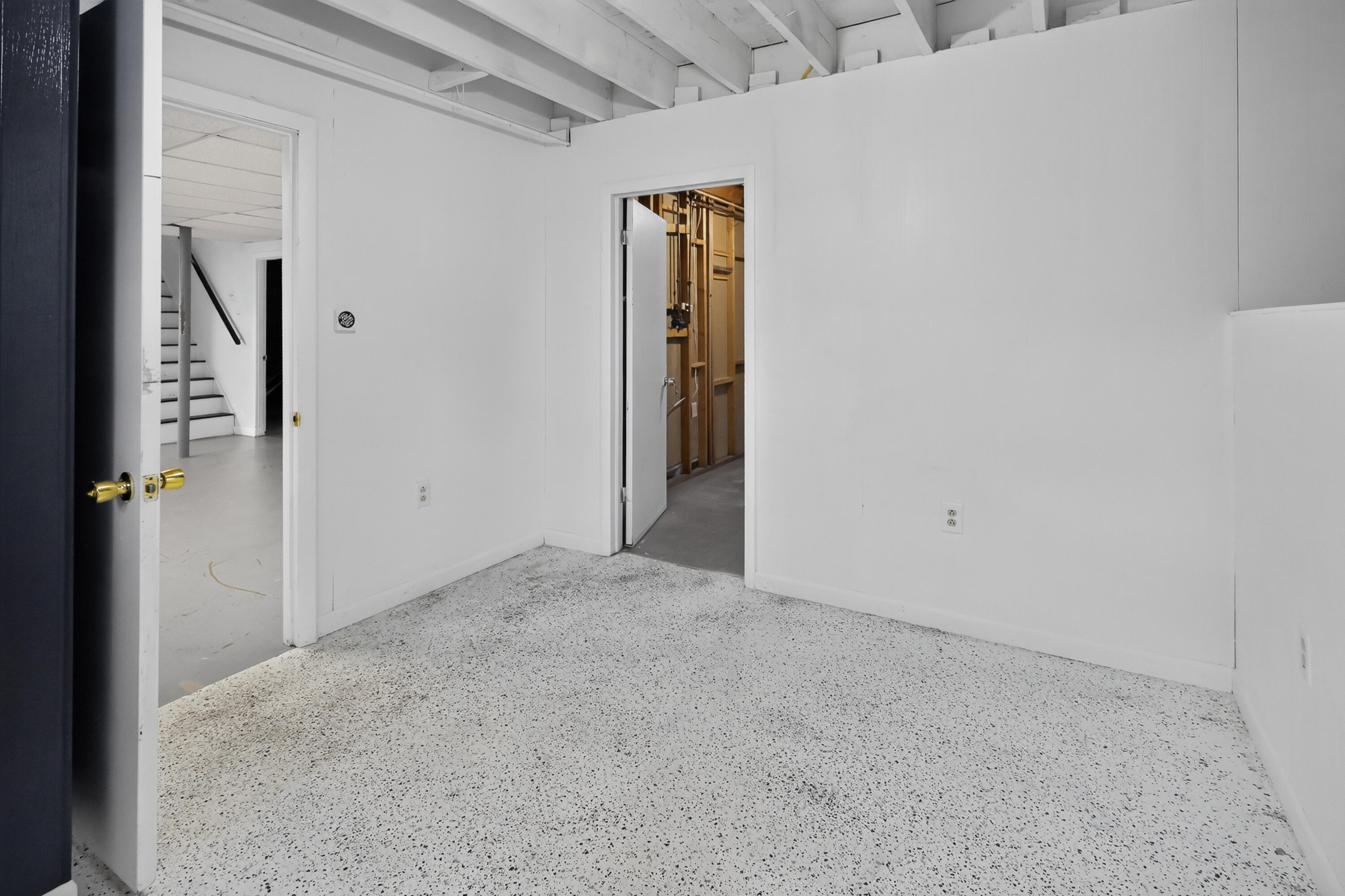 15 Cleveland Circle Property Photo 24