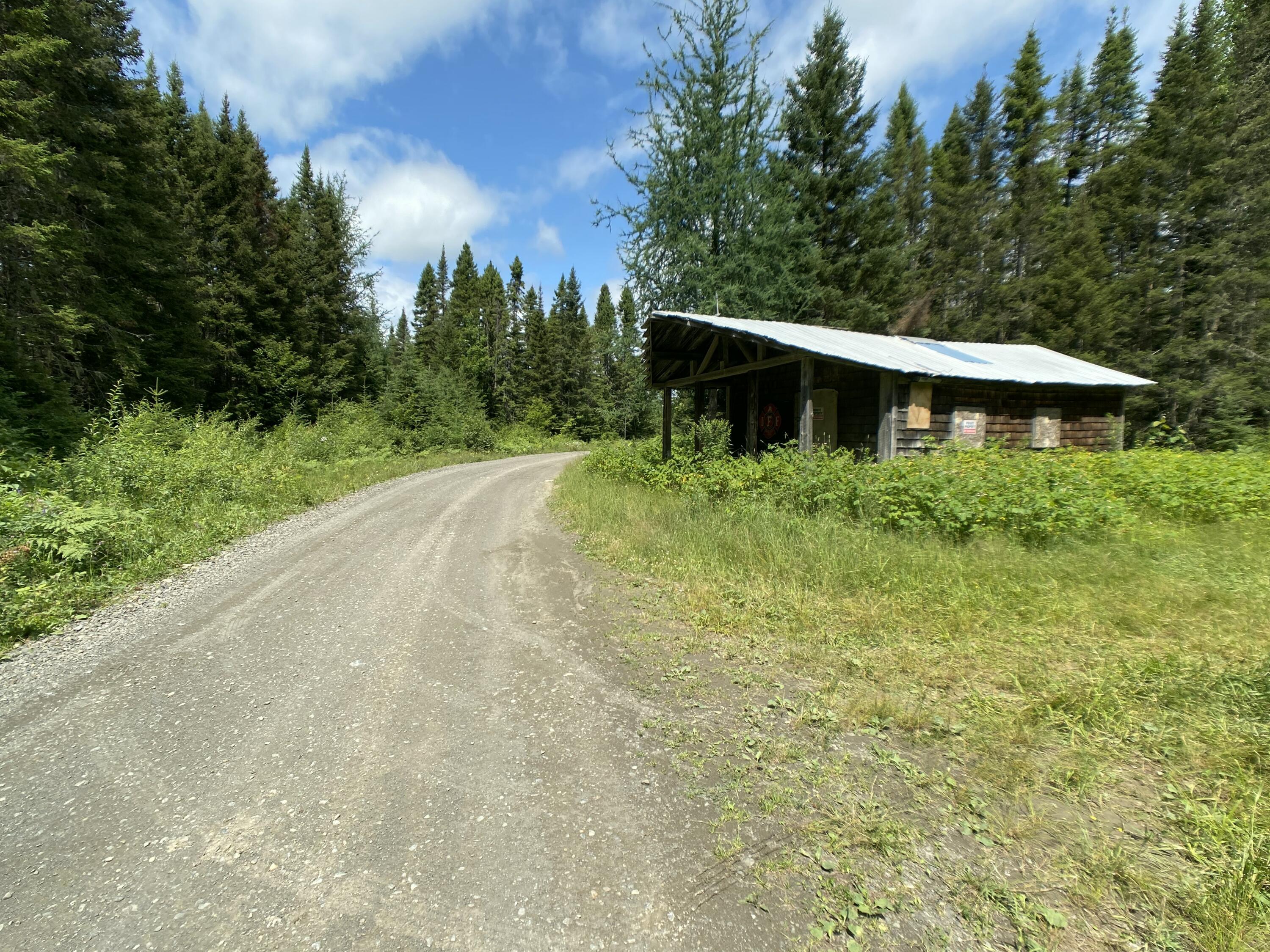 M7l4 Pleine Road Property Photo 10