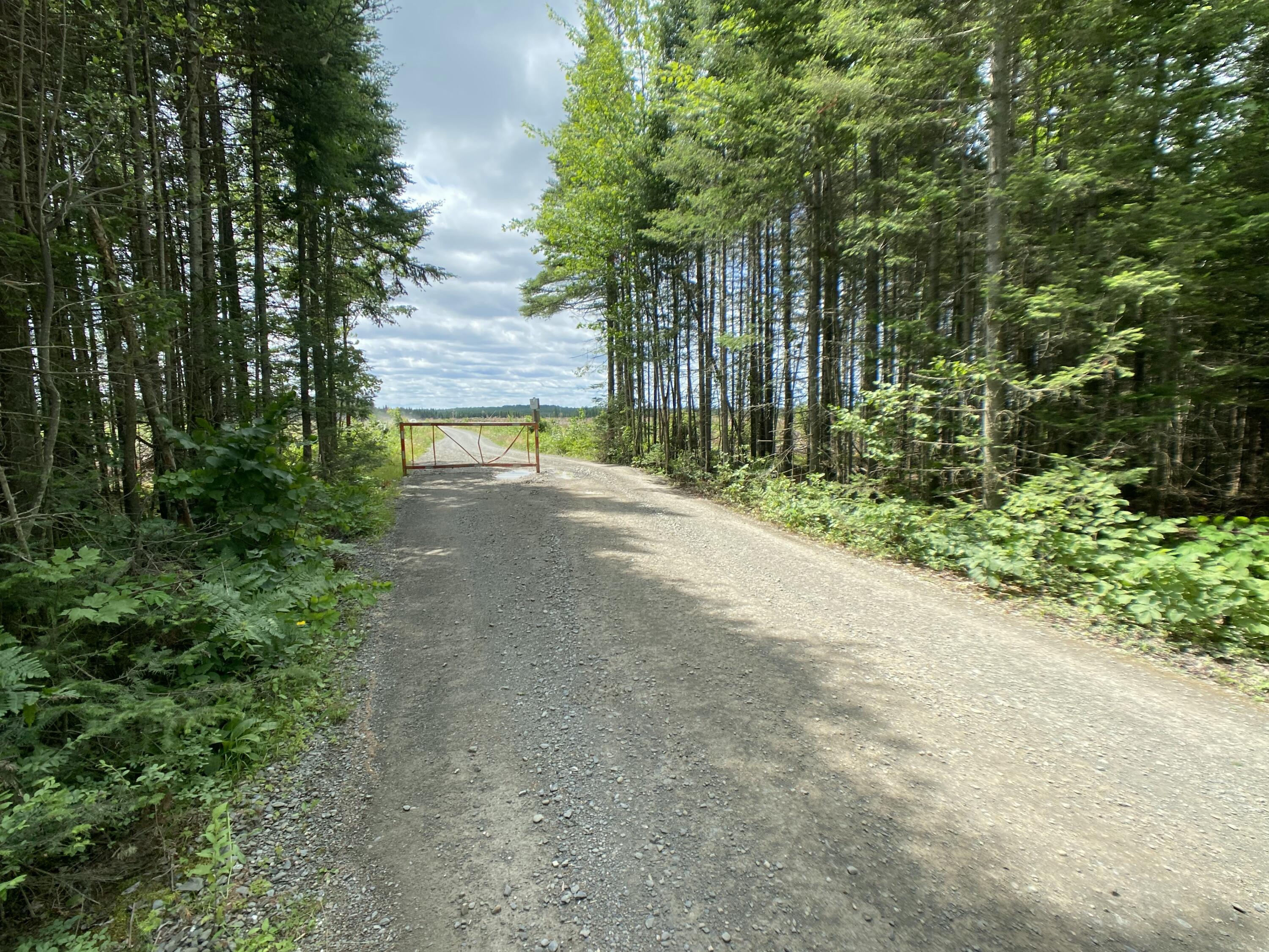 M7l4 Pleine Road Property Photo 15