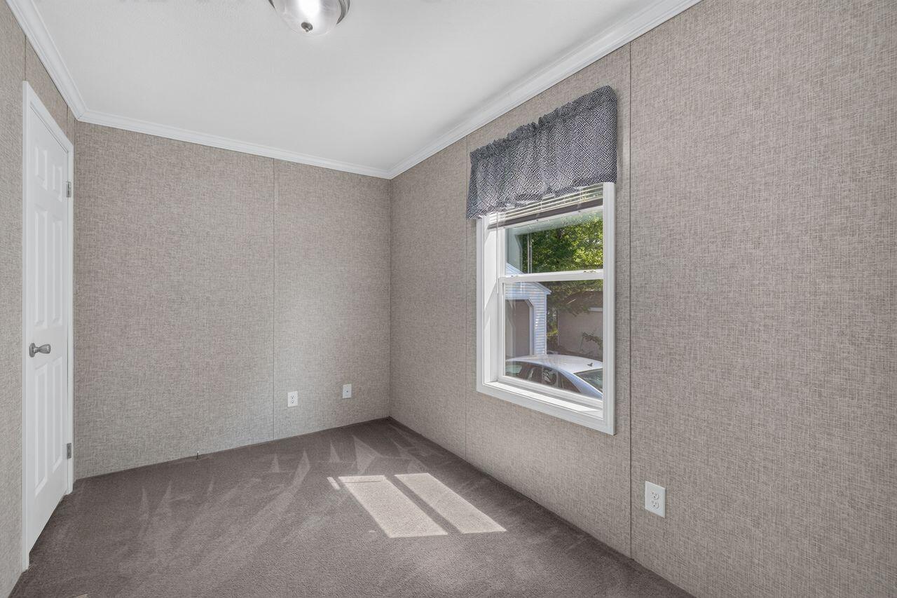 7 Gendreau Lane Property Photo 9