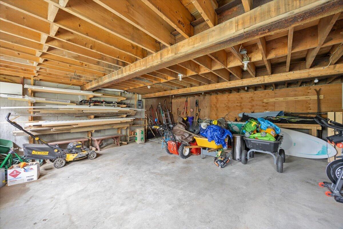 17 Chamberlain Road Property Photo 37