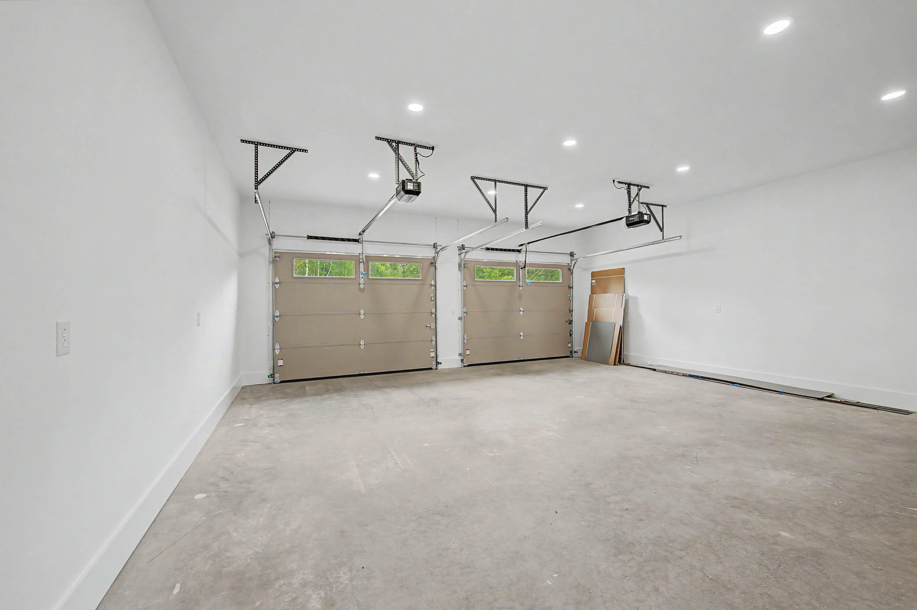 18 Rockwood Estates Property Photo 34