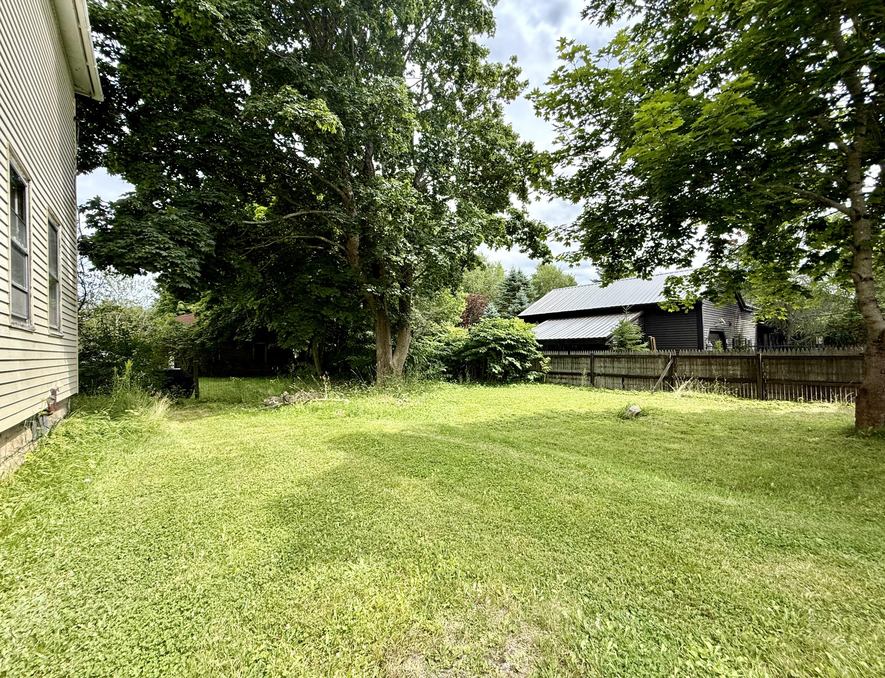 3 Willow Street Property Photo 16