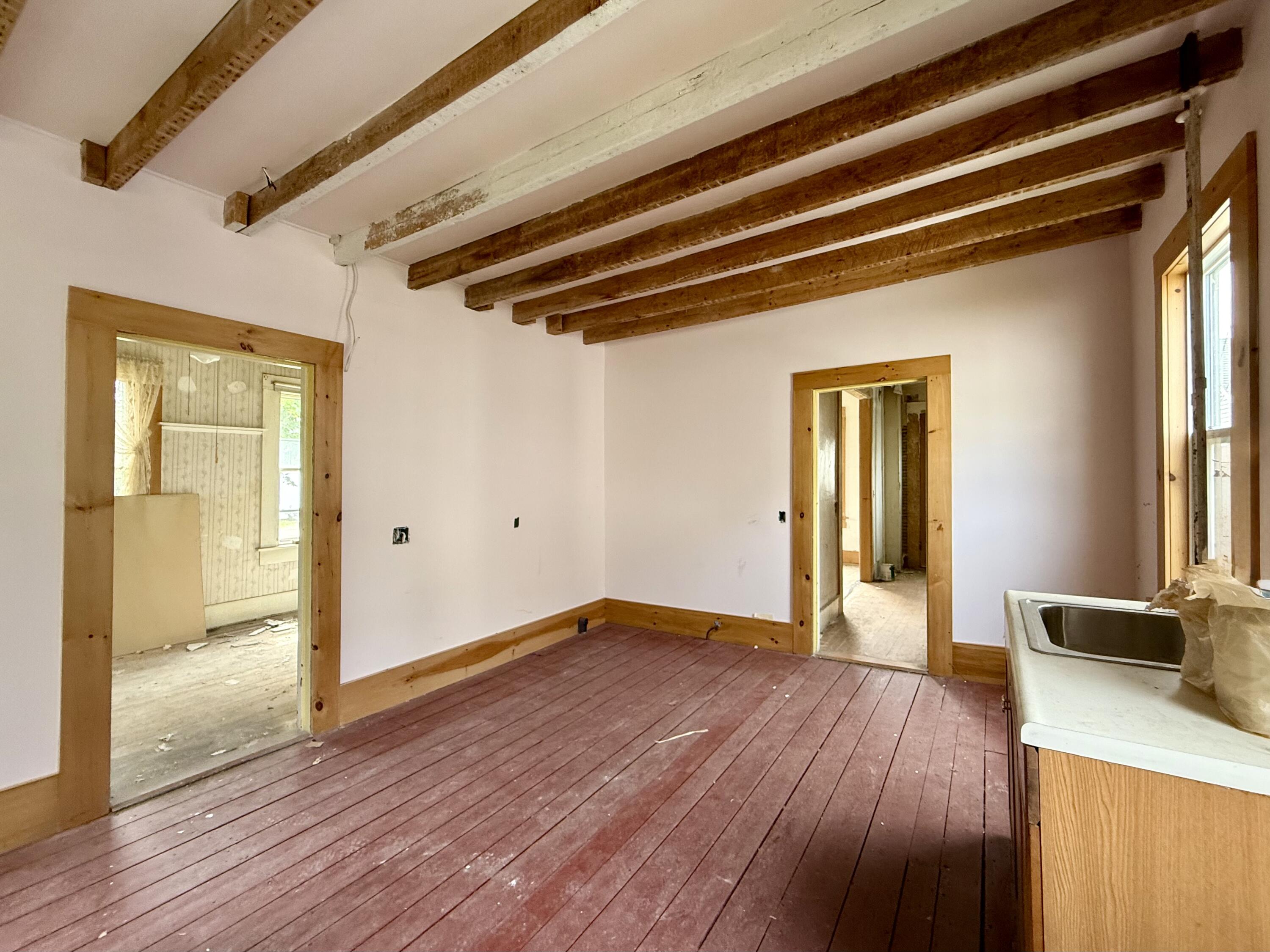 3 Willow Street Property Photo 33