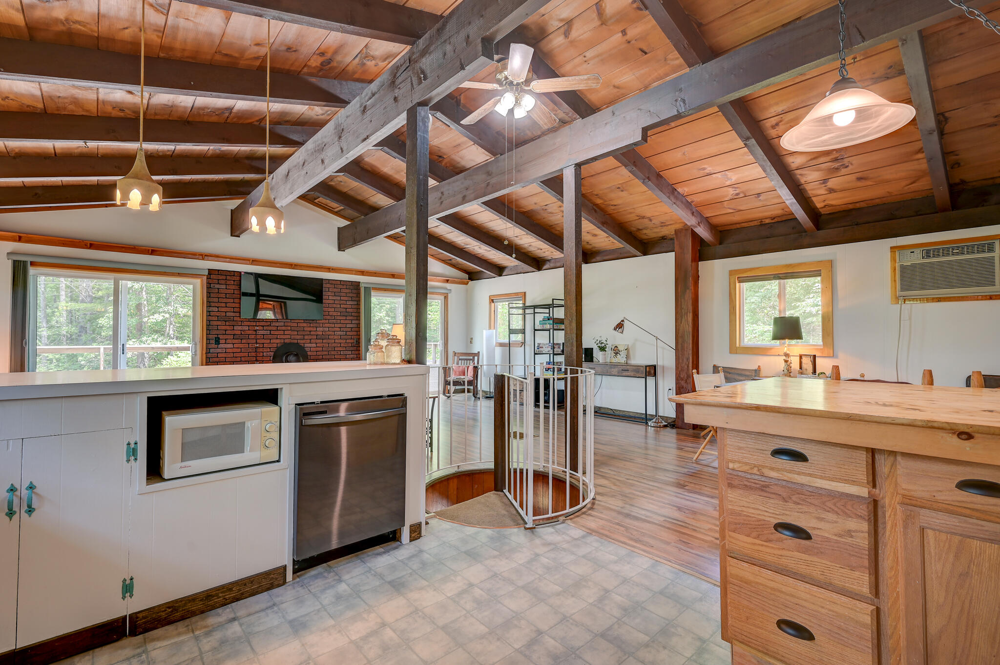 11 Keene Lane Property Photo 12
