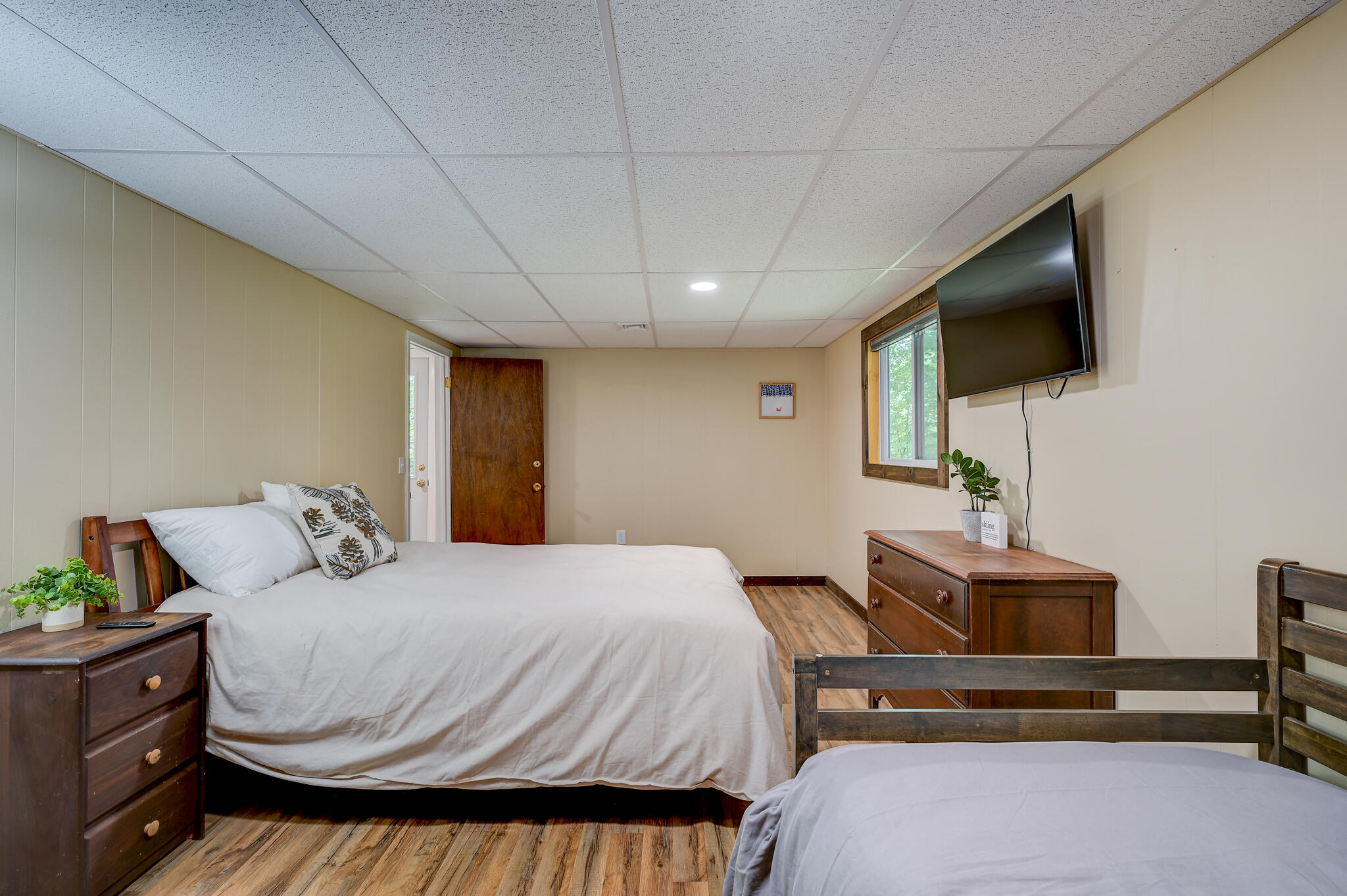 11 Keene Lane Property Photo 18