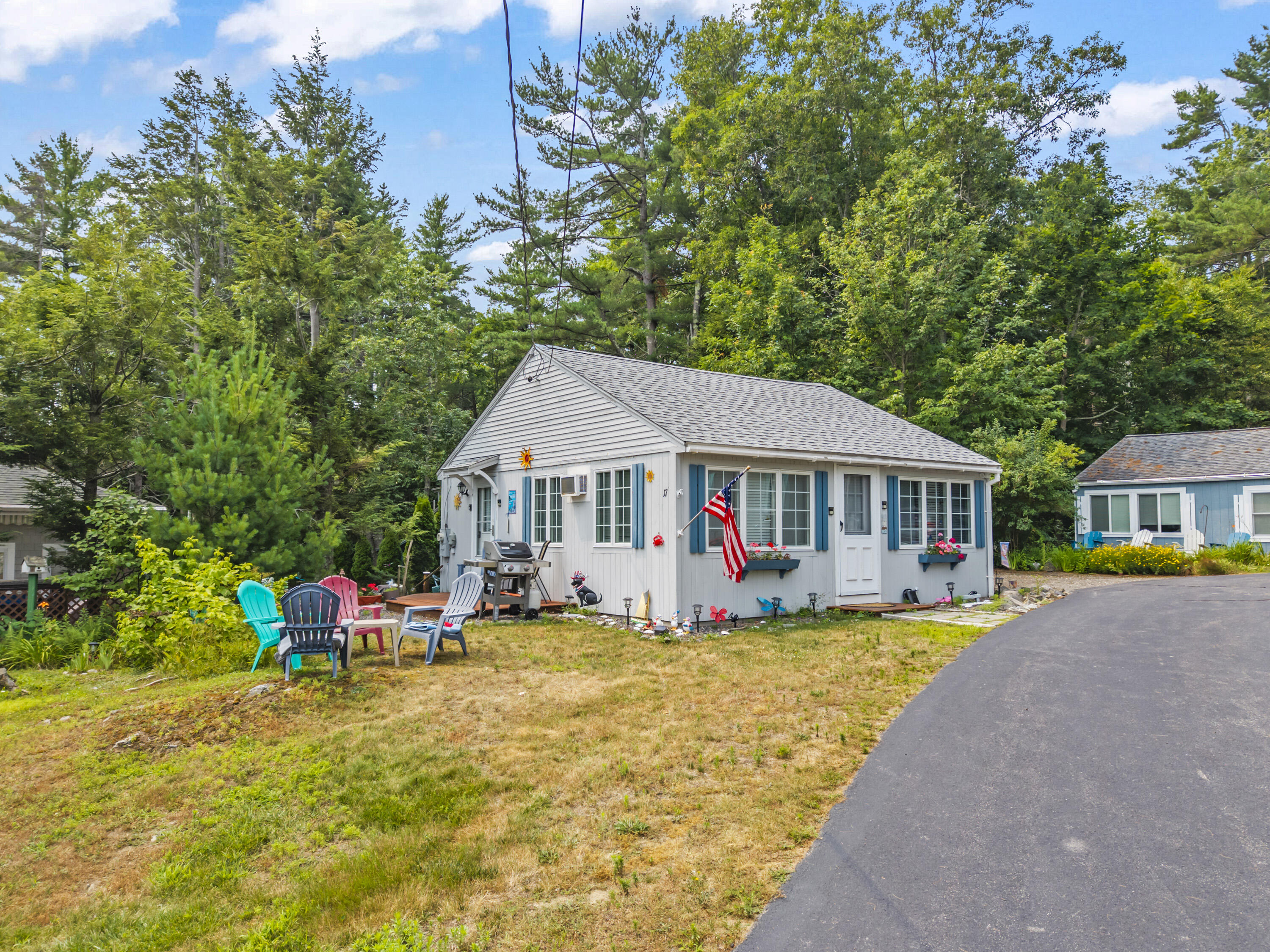 17 Eastwind Lane . Property Photo 1