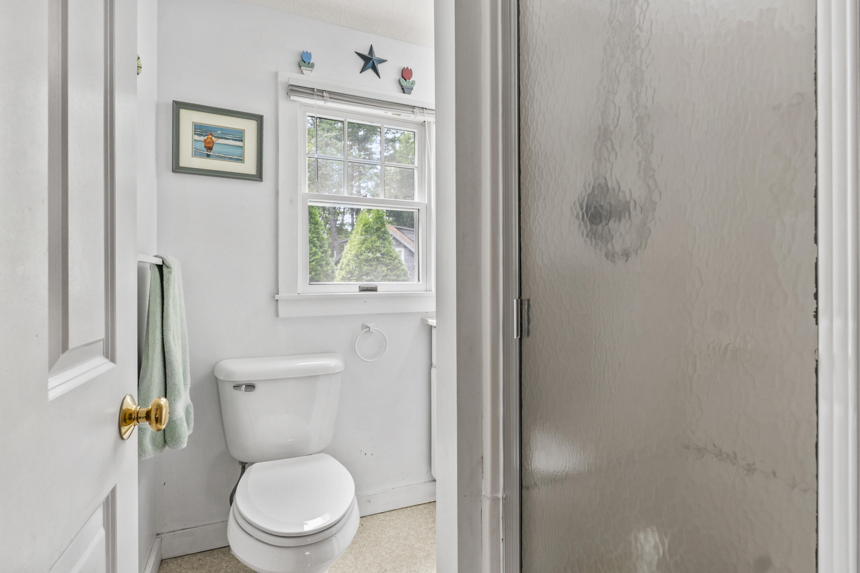 17 Eastwind Lane . Property Photo 9