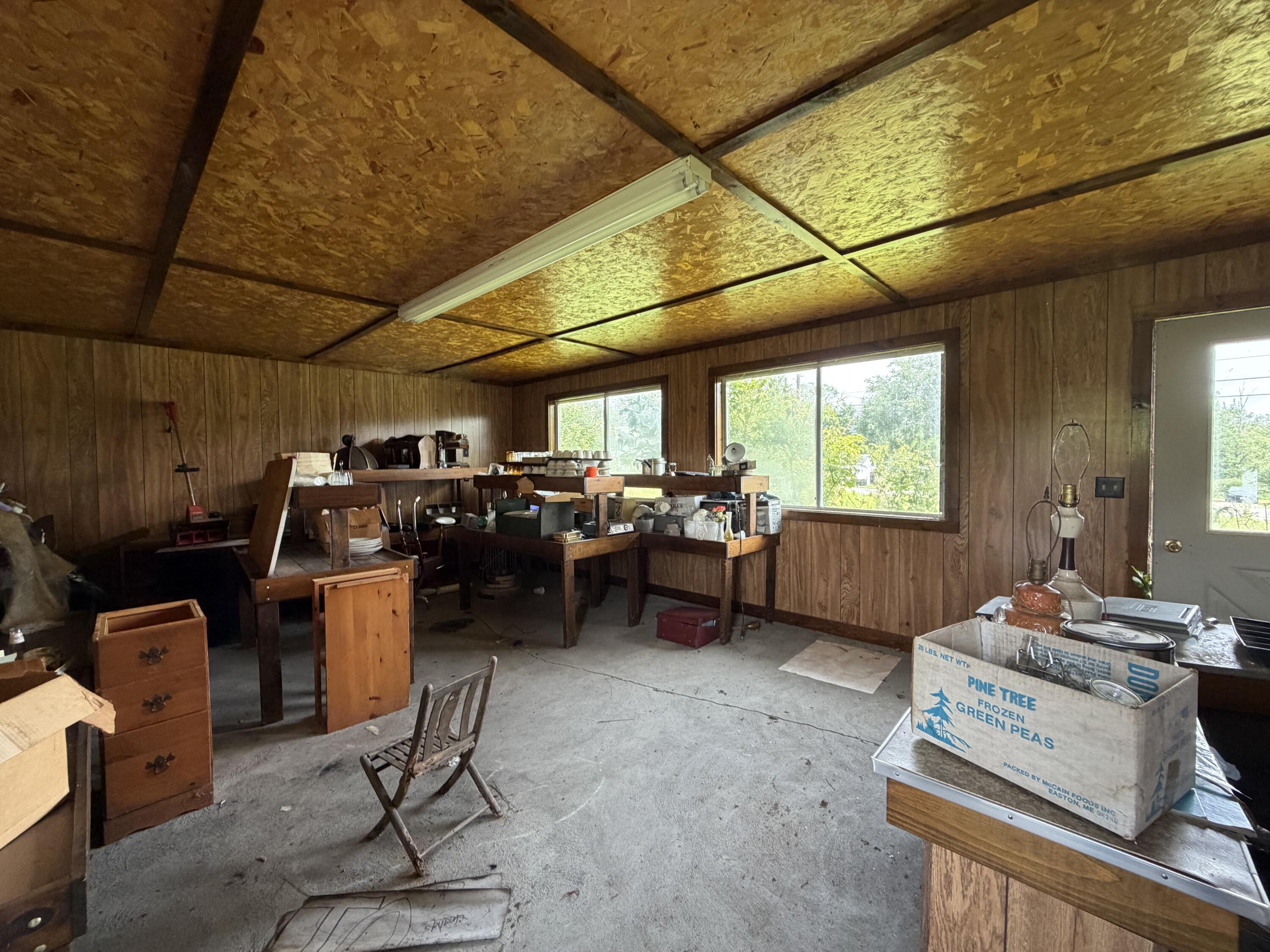 1211 N Dexter Road Property Photo 23