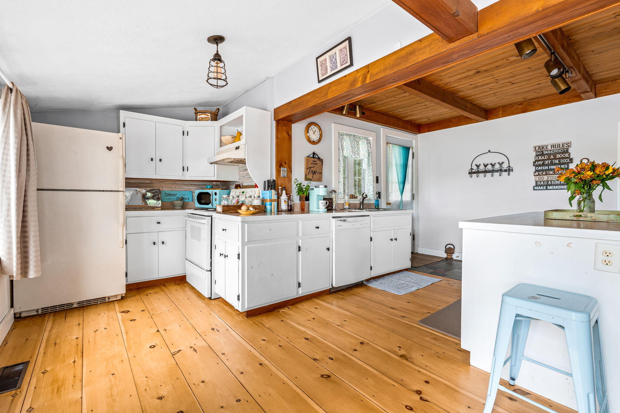 25 Mousam Joy Lane Property Photo 5