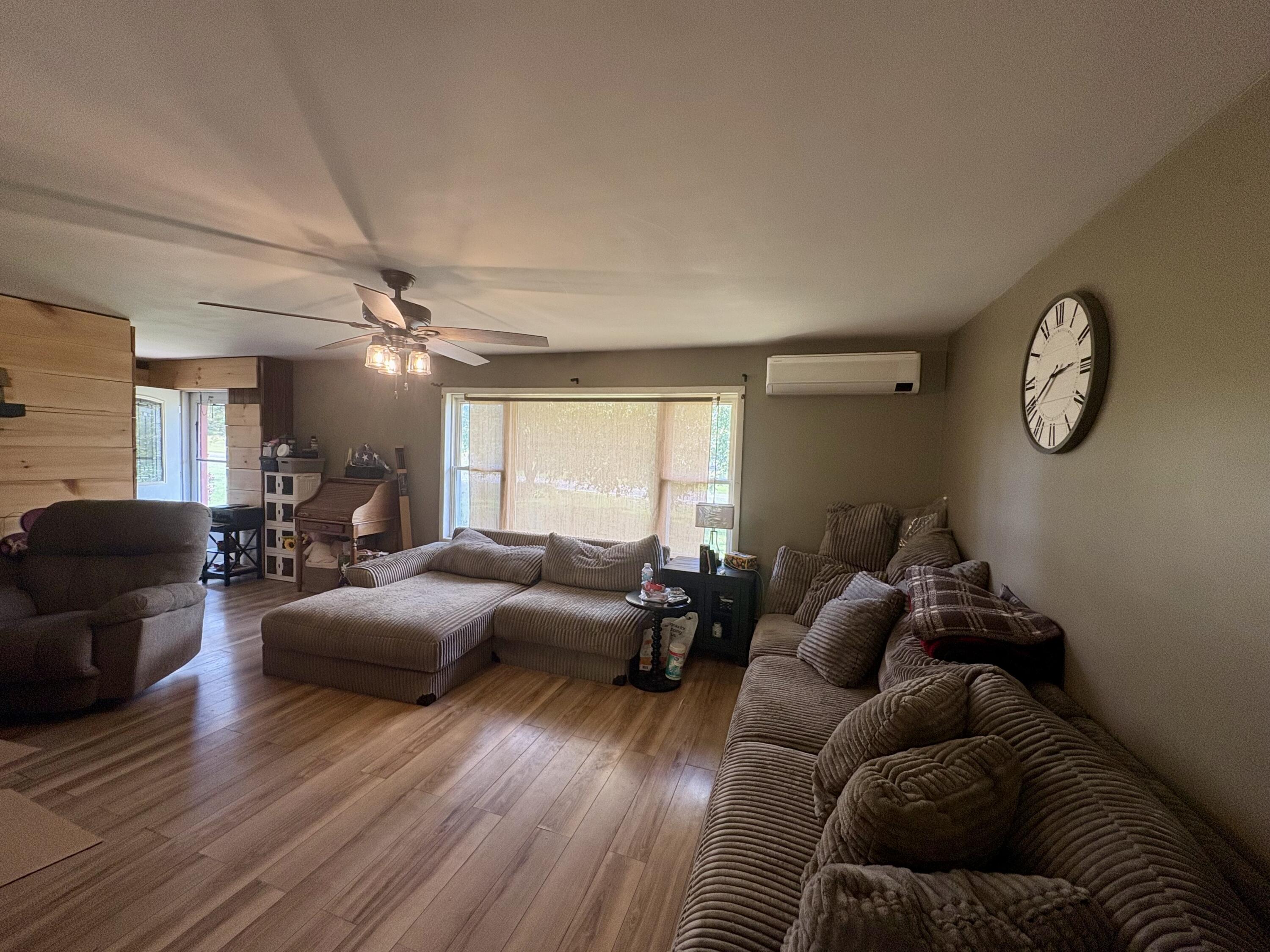 219 River Road Property Photo 5