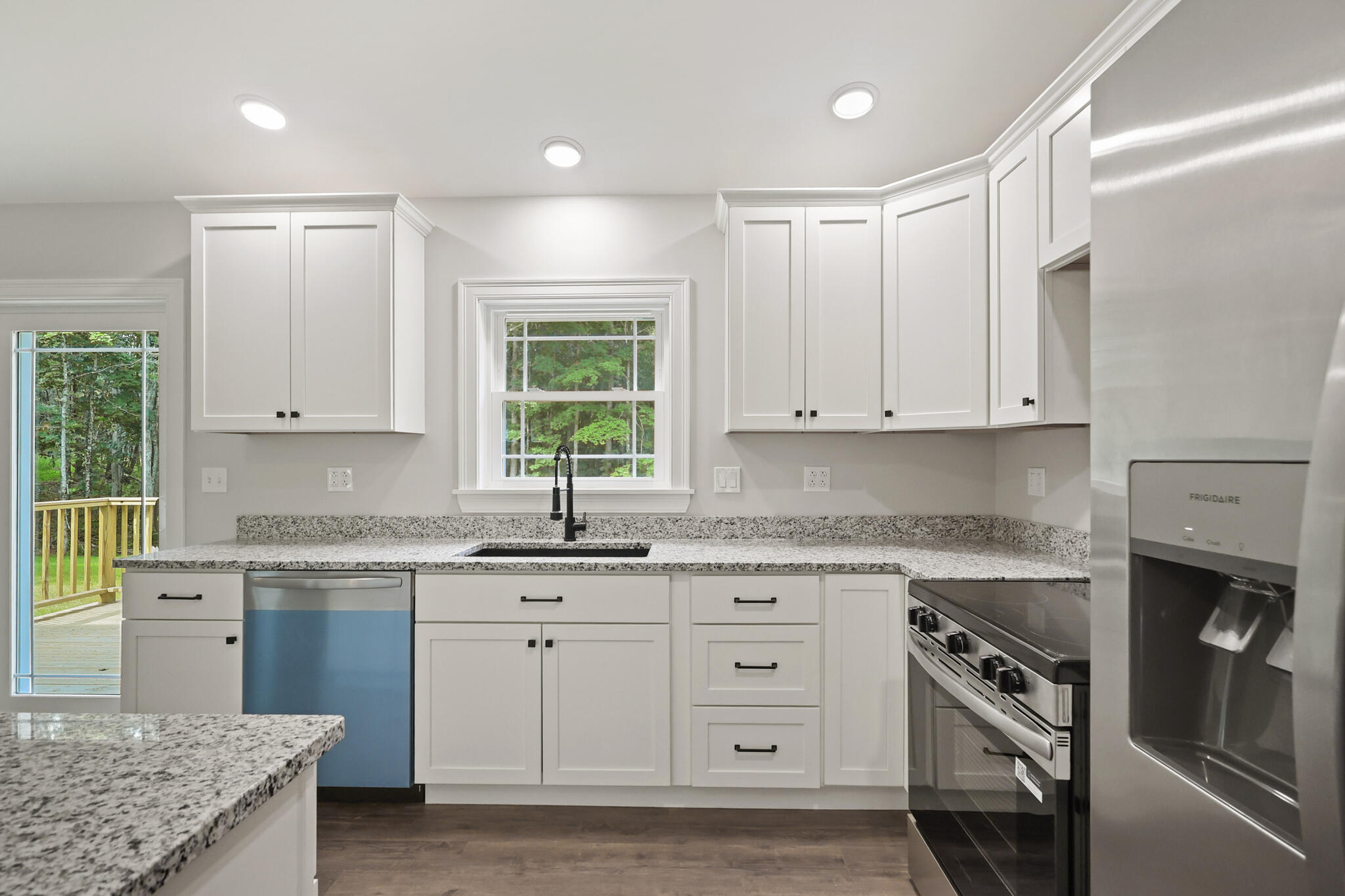 516 Barker Road Property Photo 19