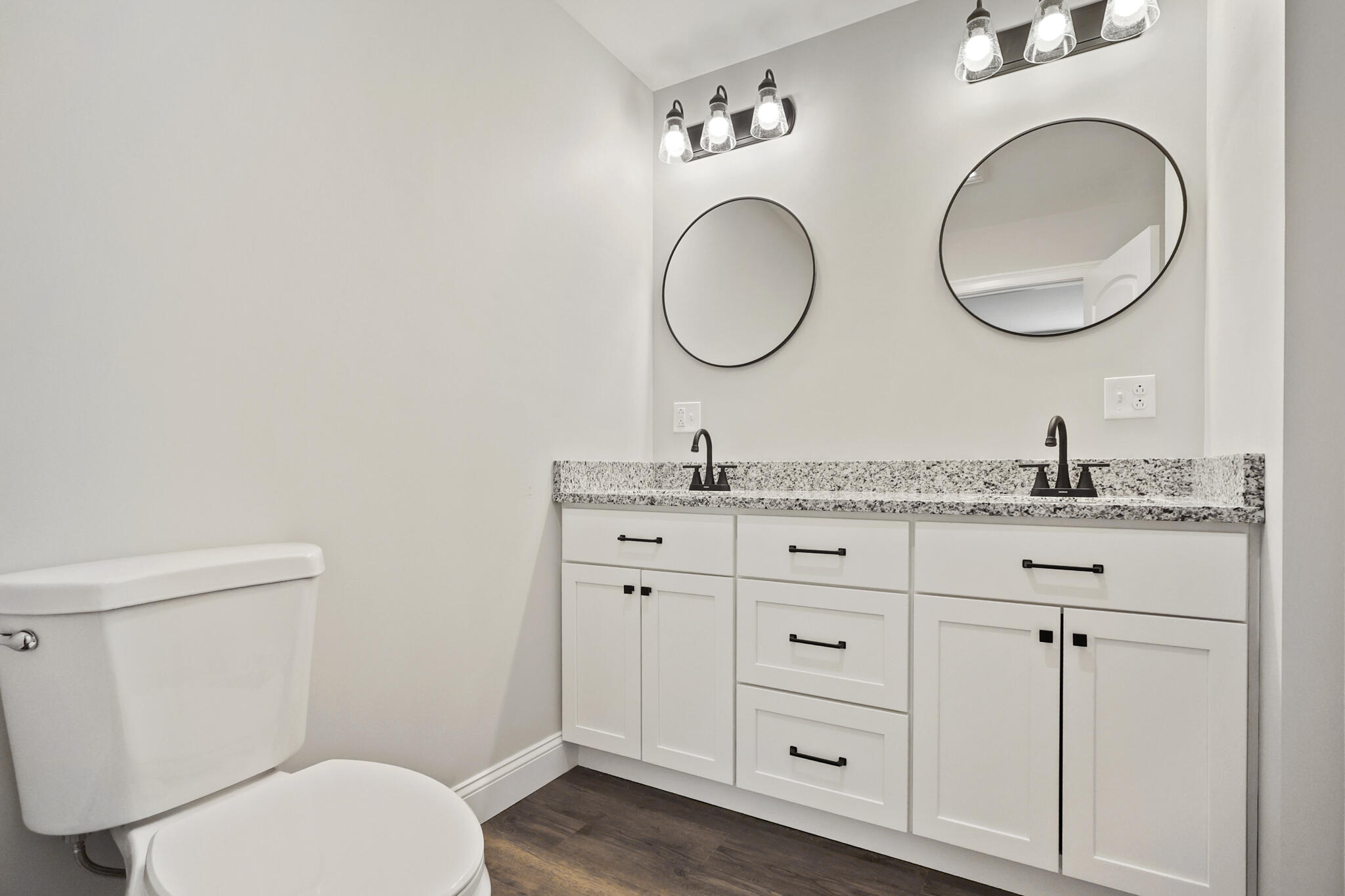 516 Barker Road Property Photo 35