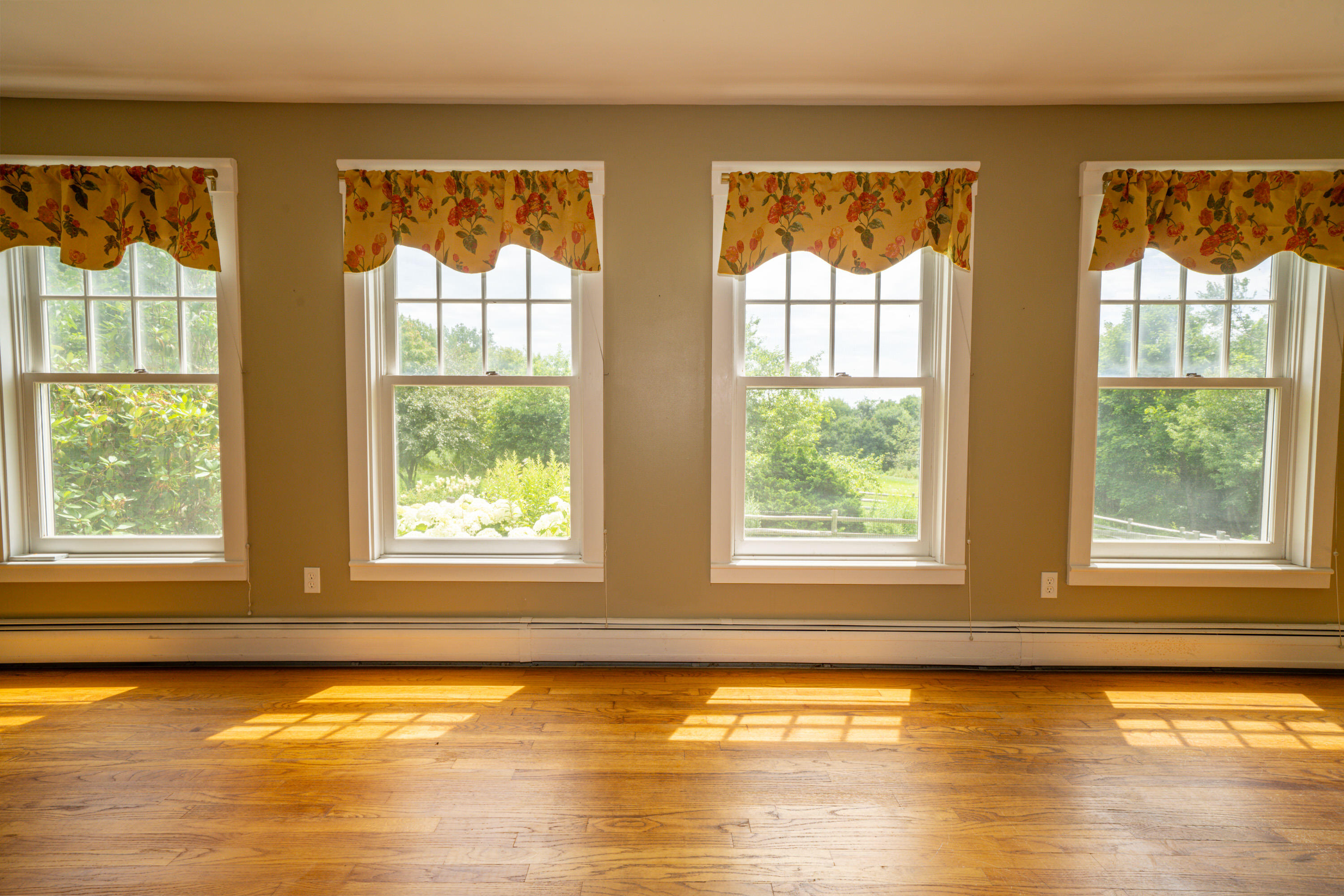 101 Middle Street Property Photo 13