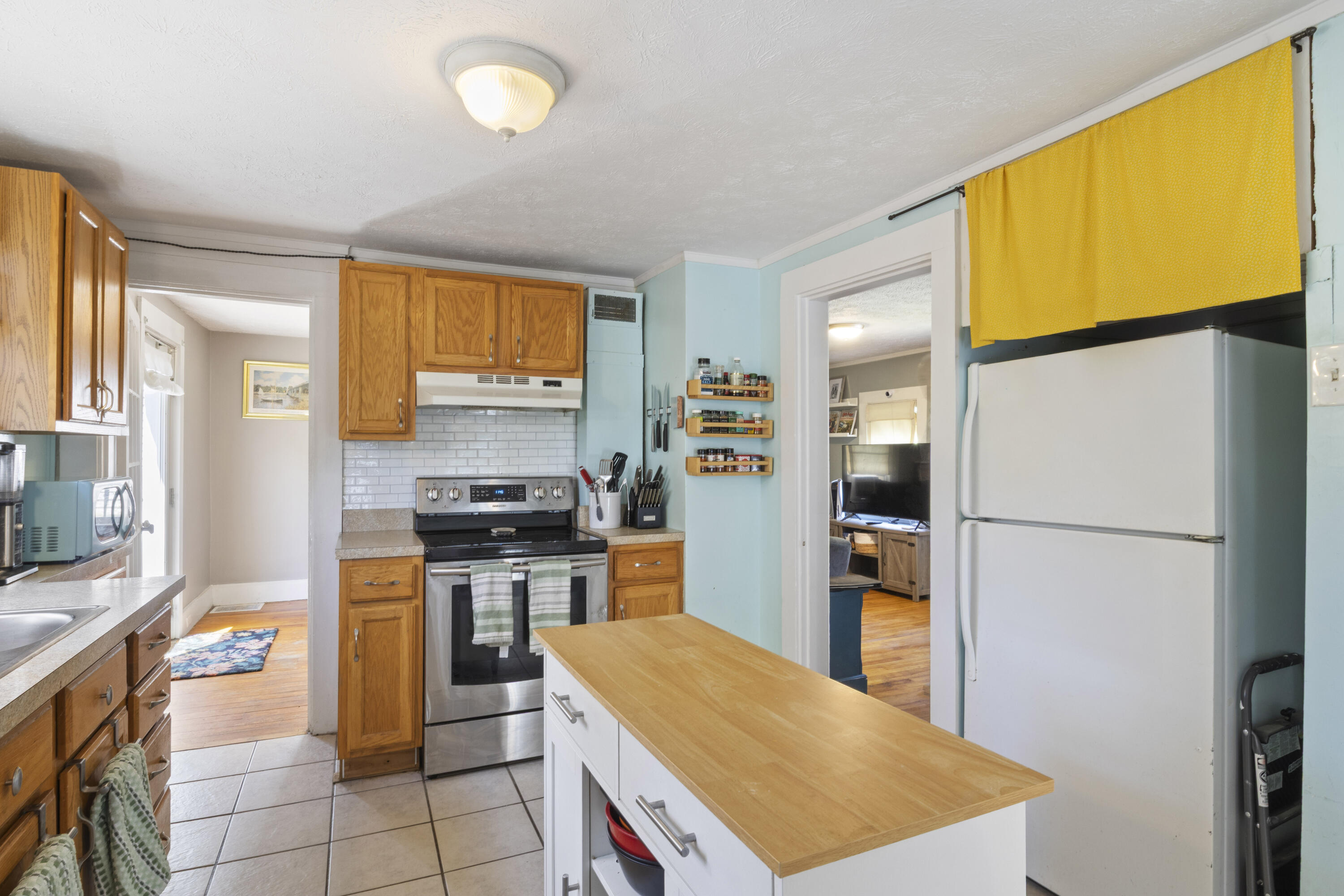 51 Anderson Avenue Property Photo 9