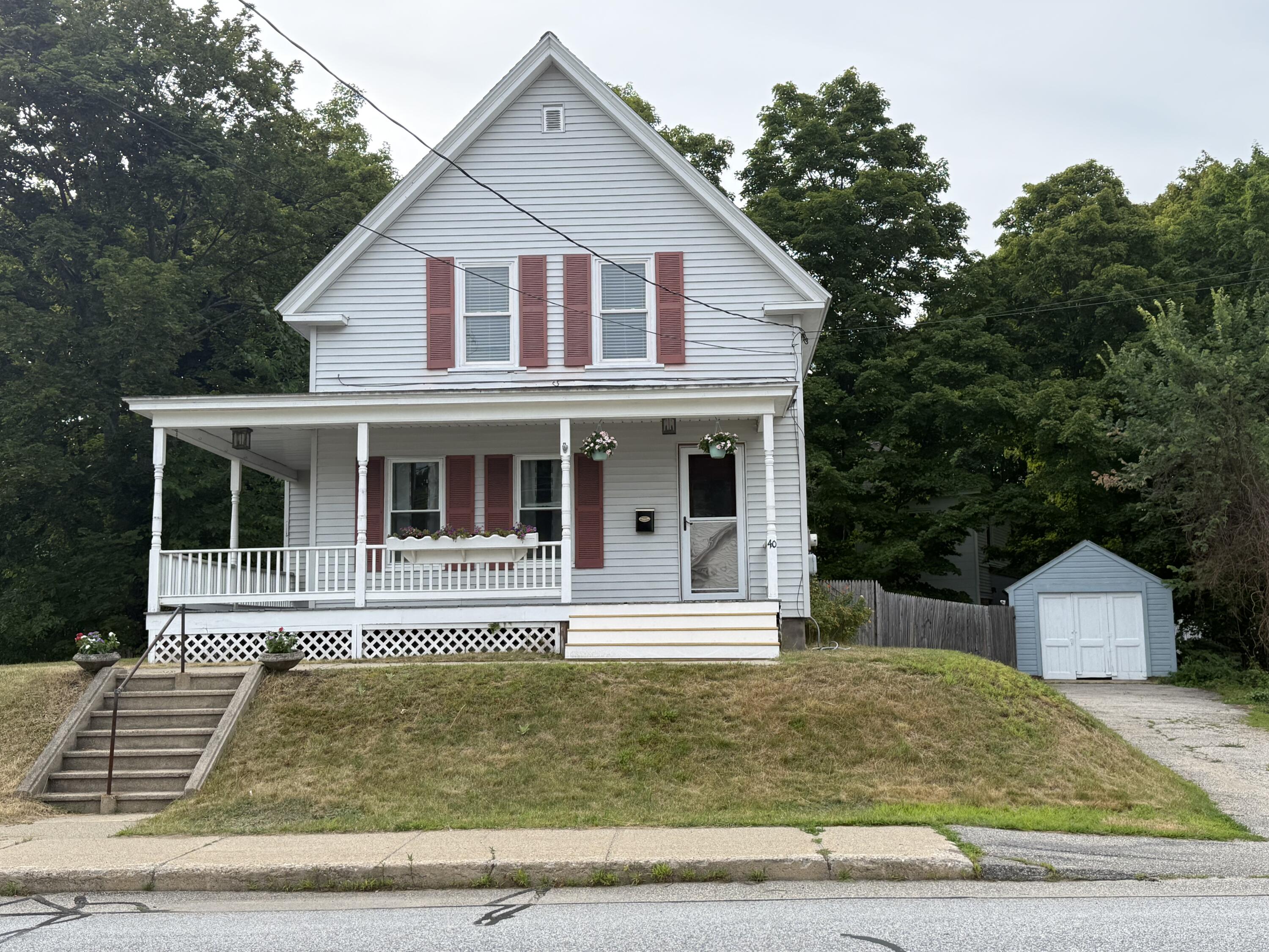 40 Oak Street Property Photo 1