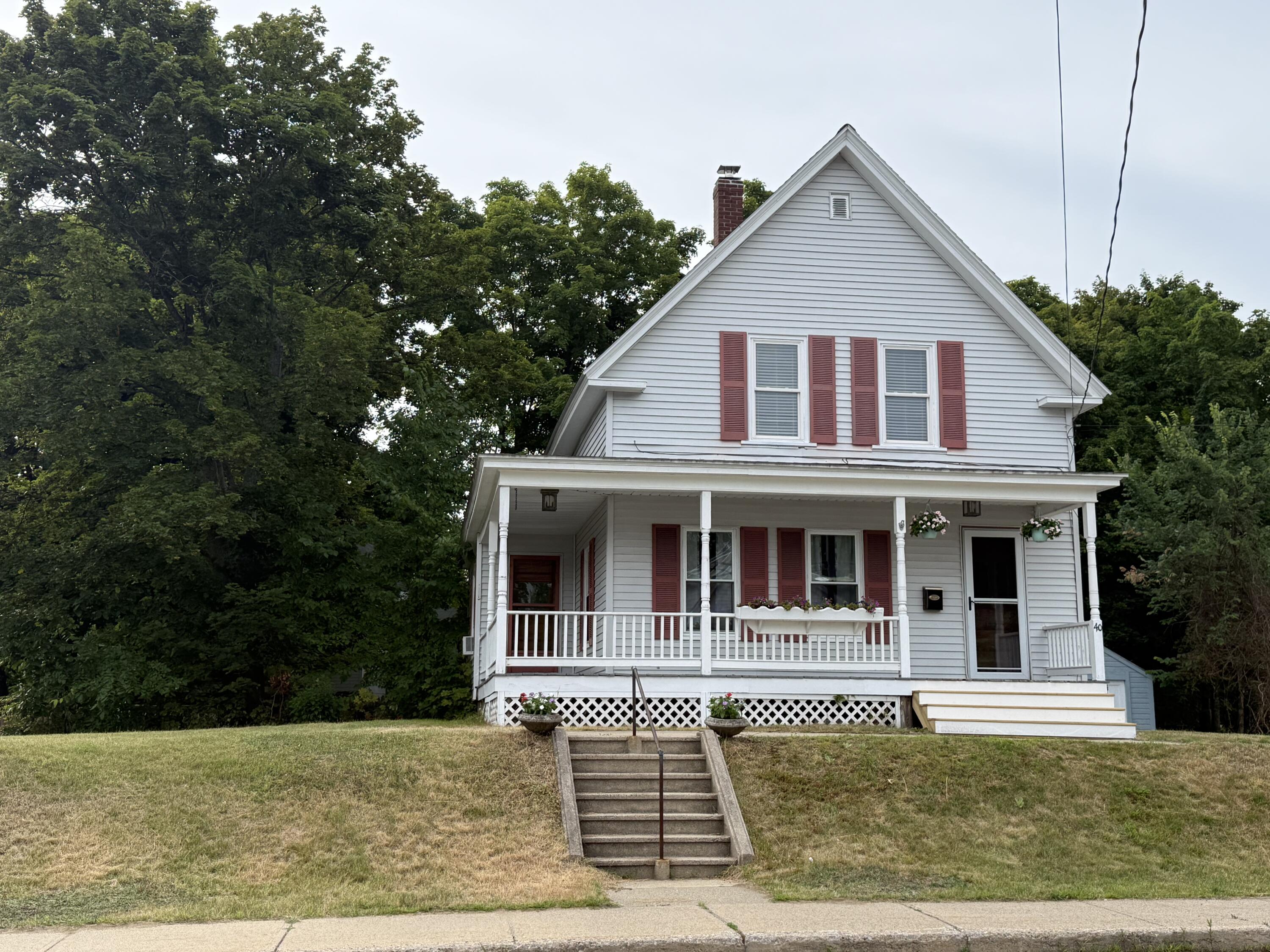 40 Oak Street Property Photo 2