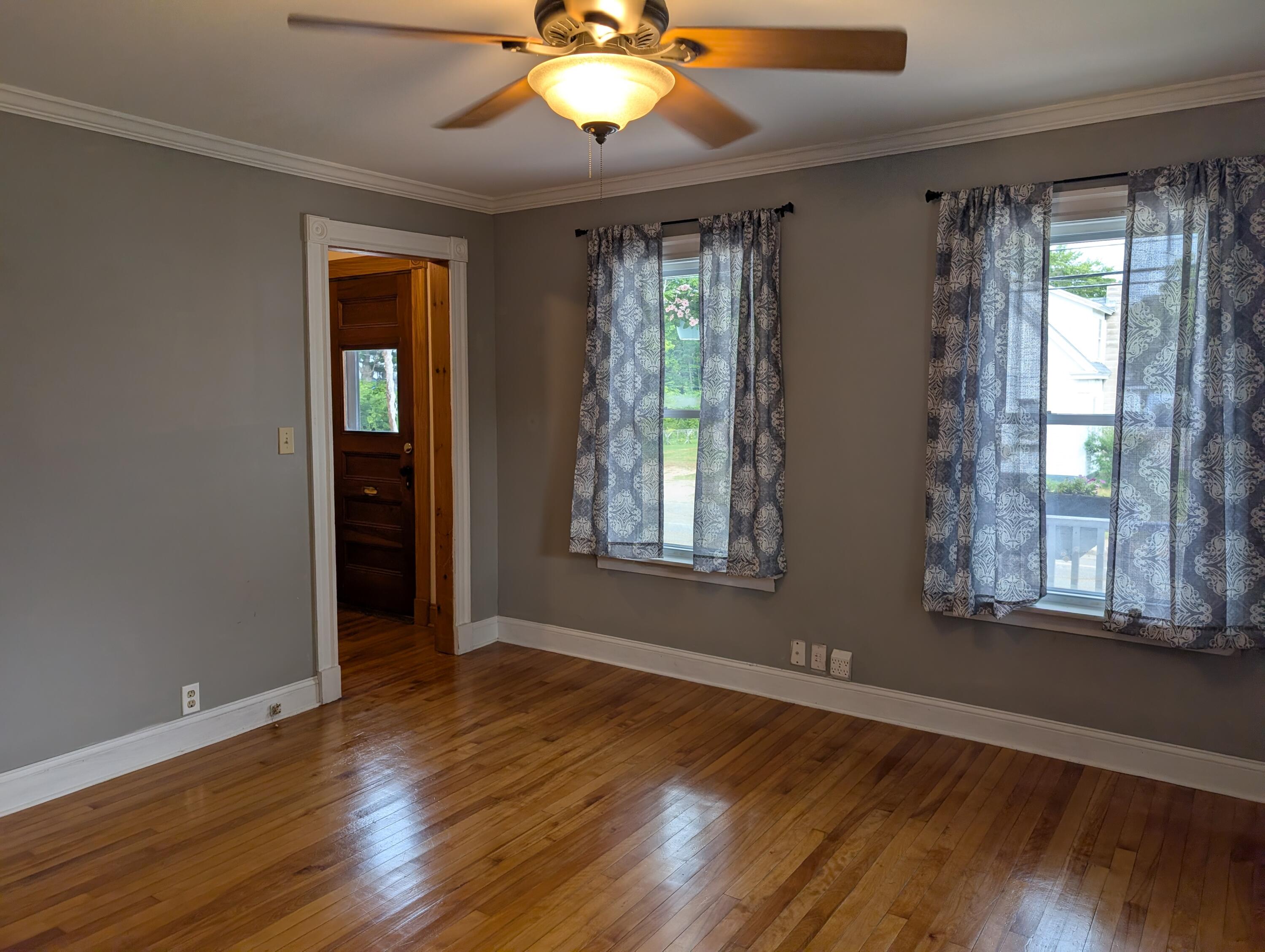 40 Oak Street Property Photo 19