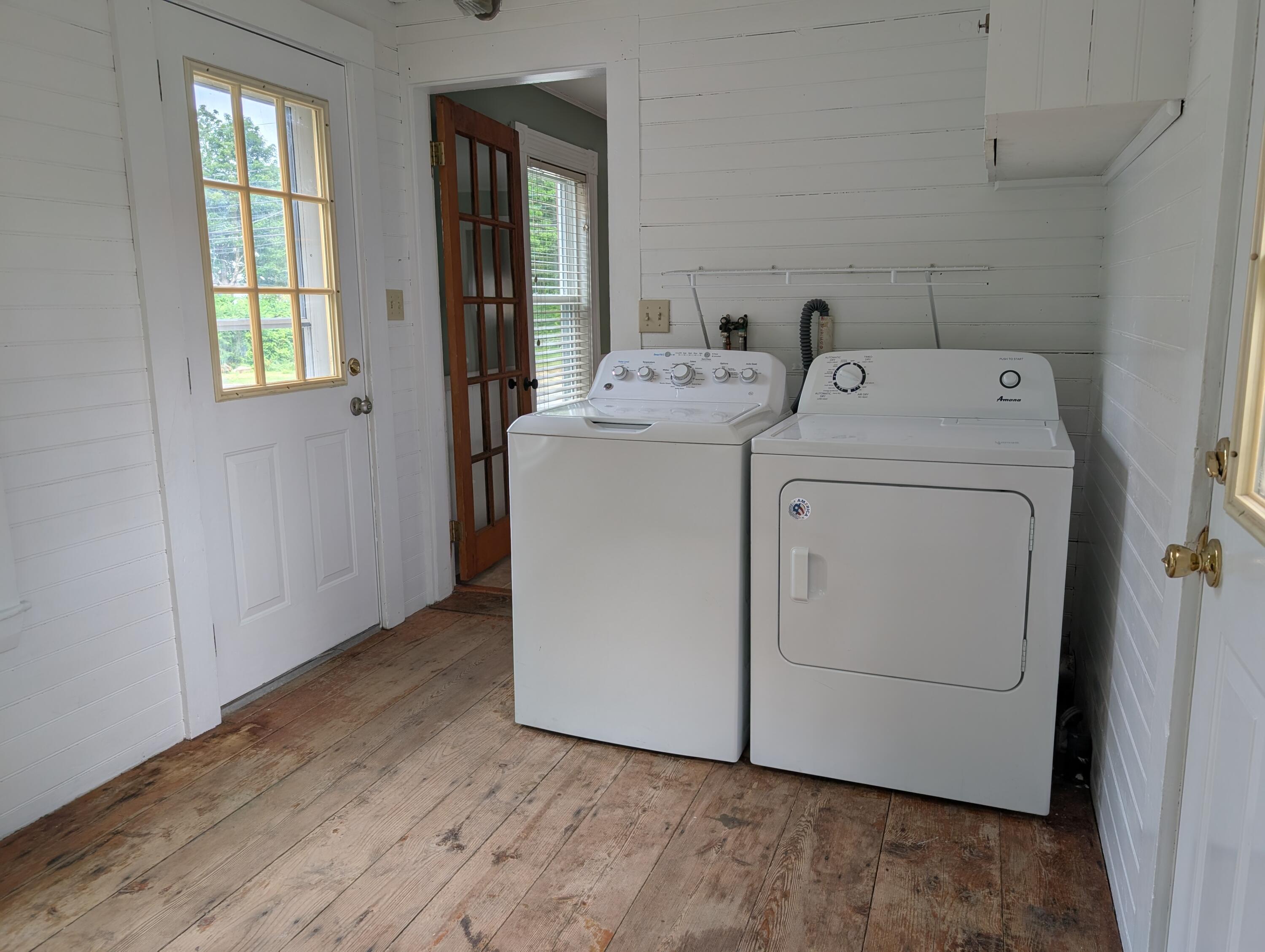 40 Oak Street Property Photo 21