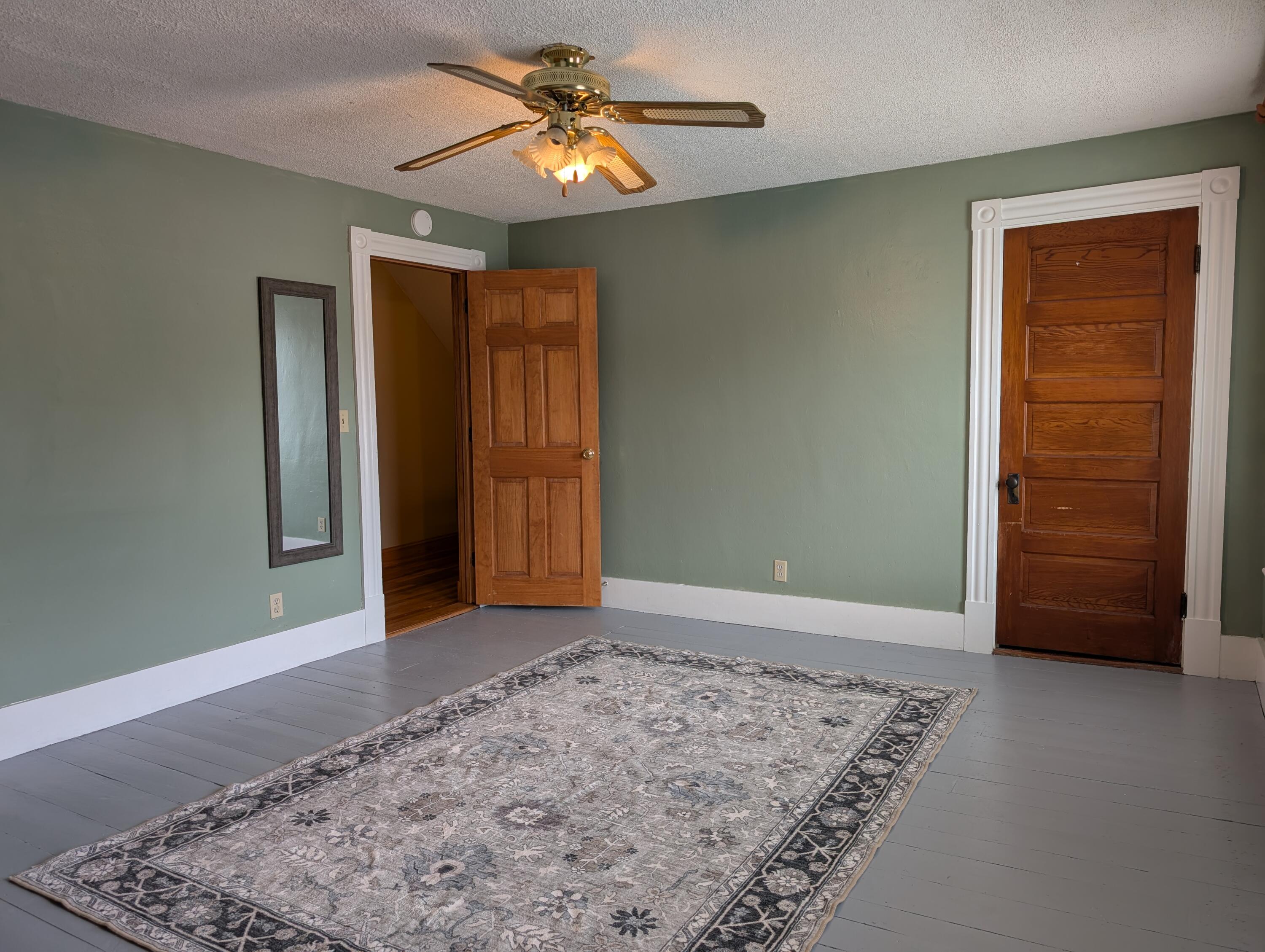 40 Oak Street Property Photo 25