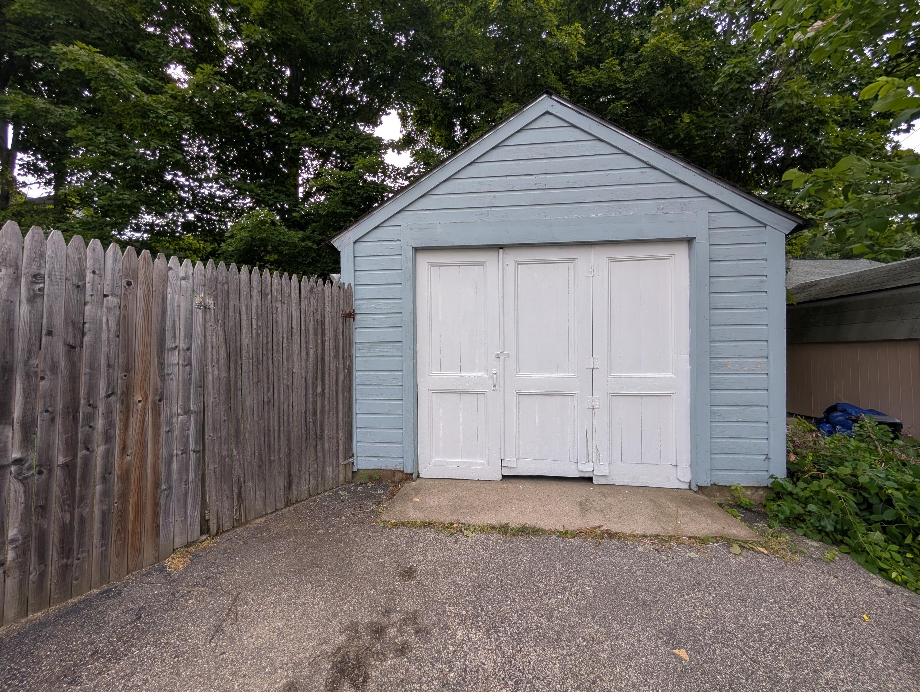 40 Oak Street Property Photo 41