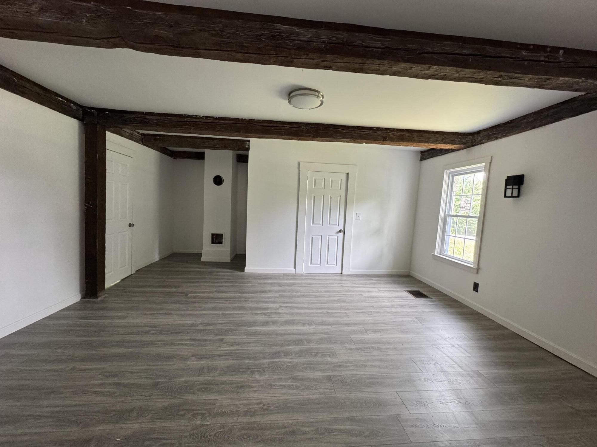 750 Oakland Road Property Photo 6