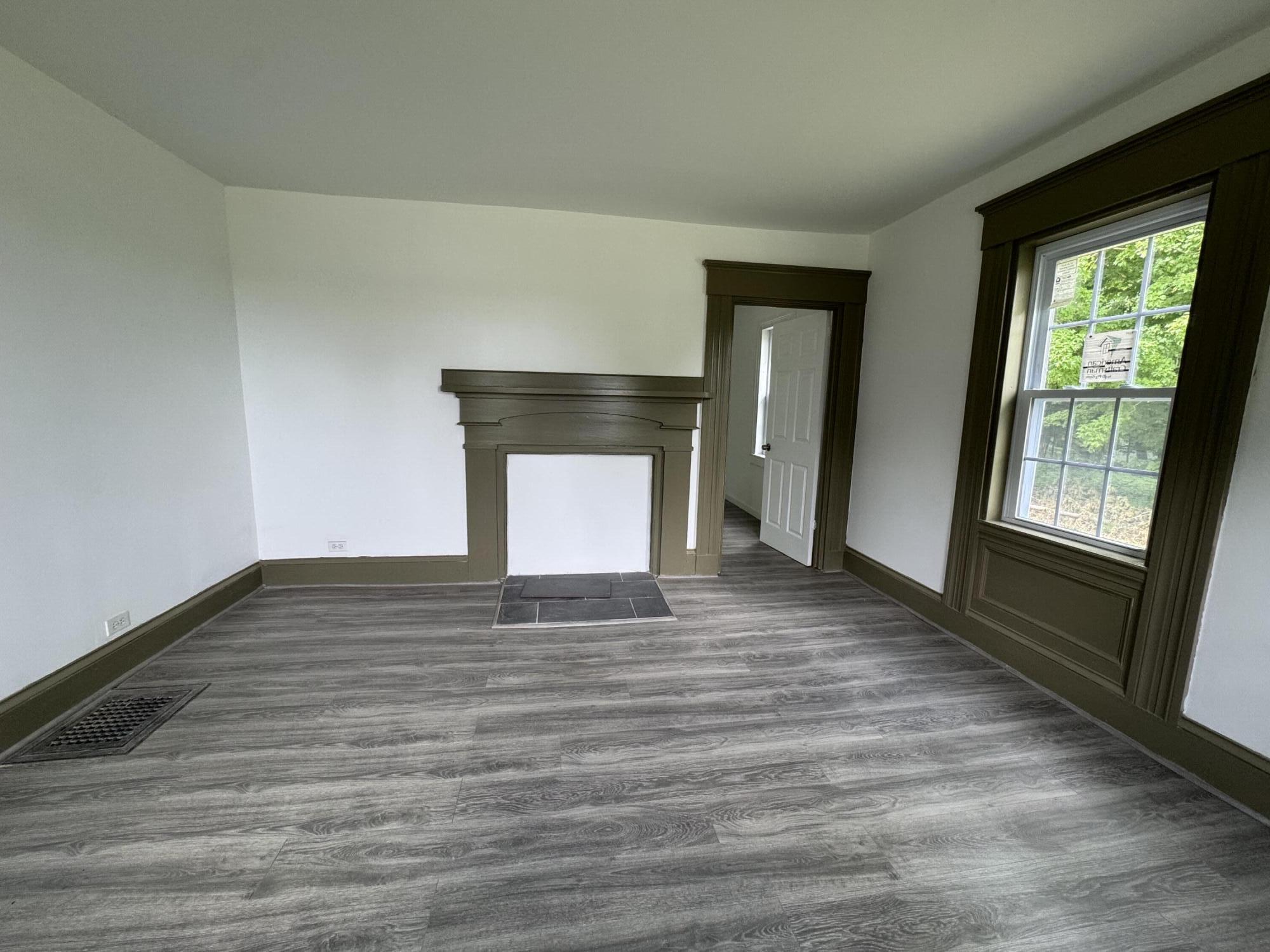 750 Oakland Road Property Photo 8