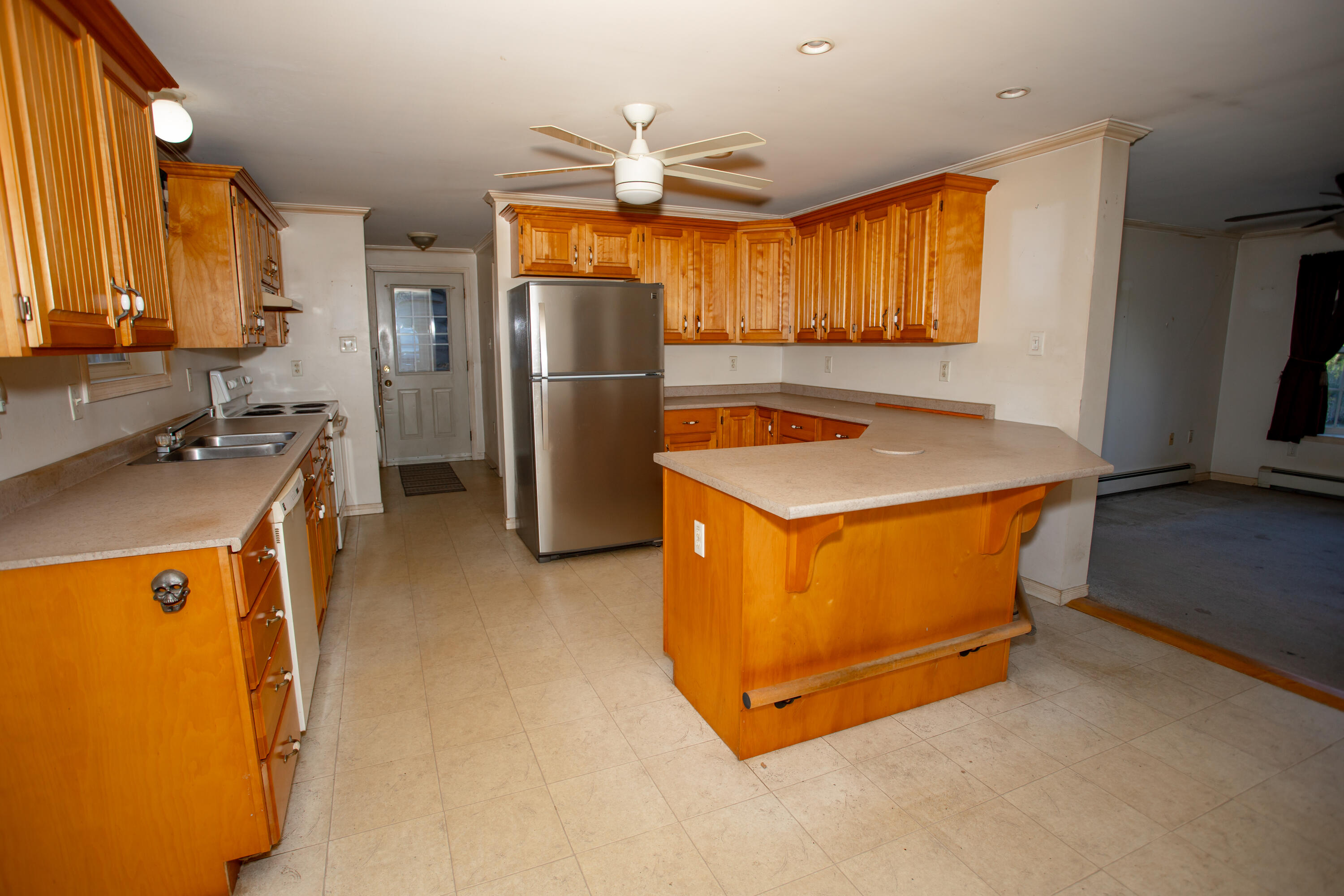 75 Latham Road Property Photo 6