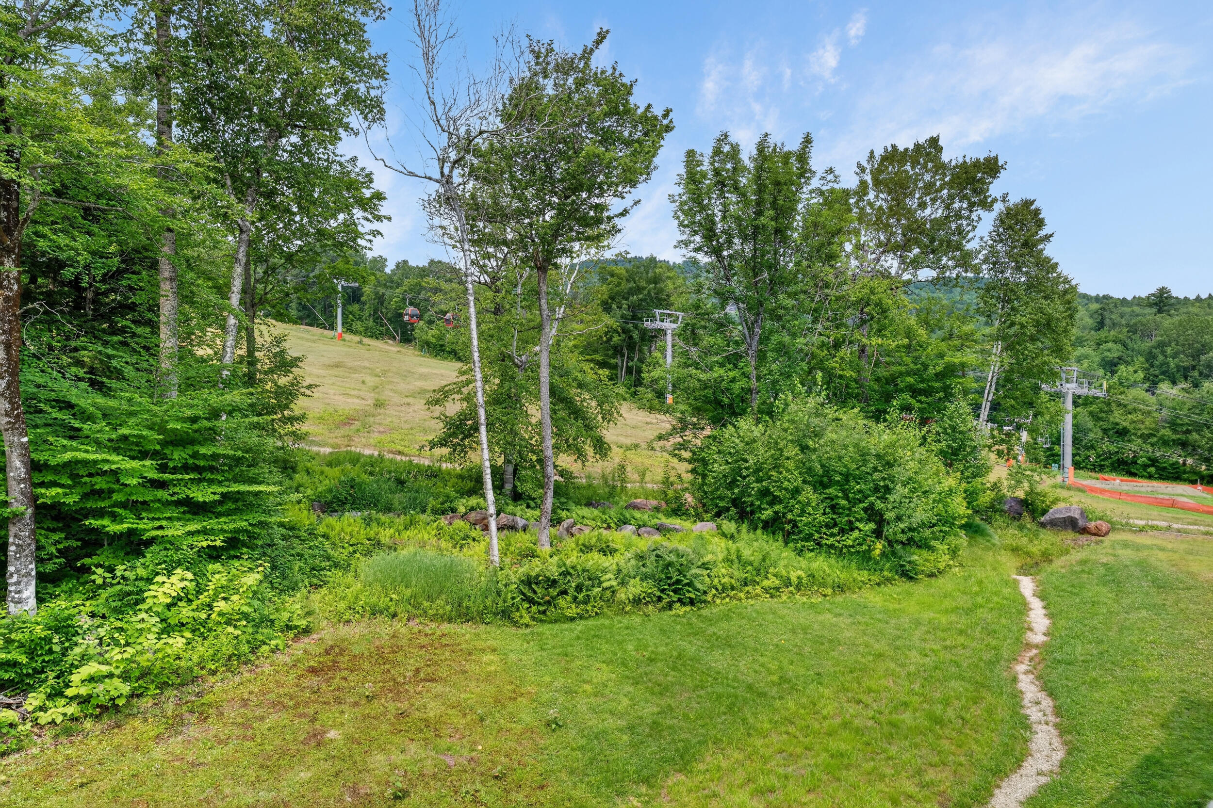 8 Cascades Drive B9 Property Photo 1