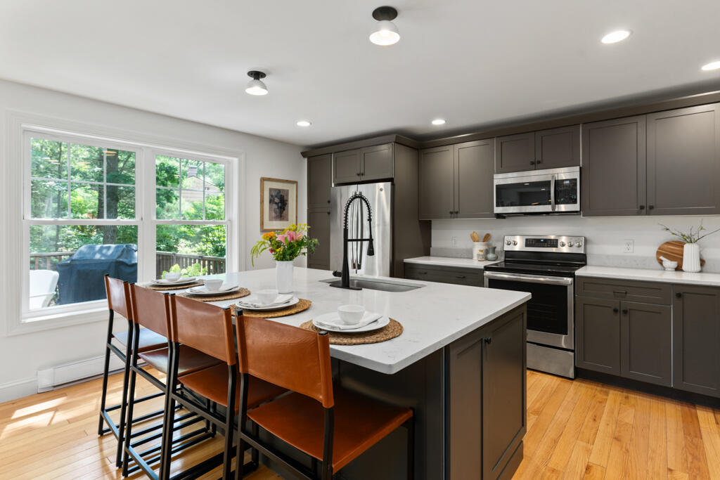5 Hemlock Hill Road Property Photo 4