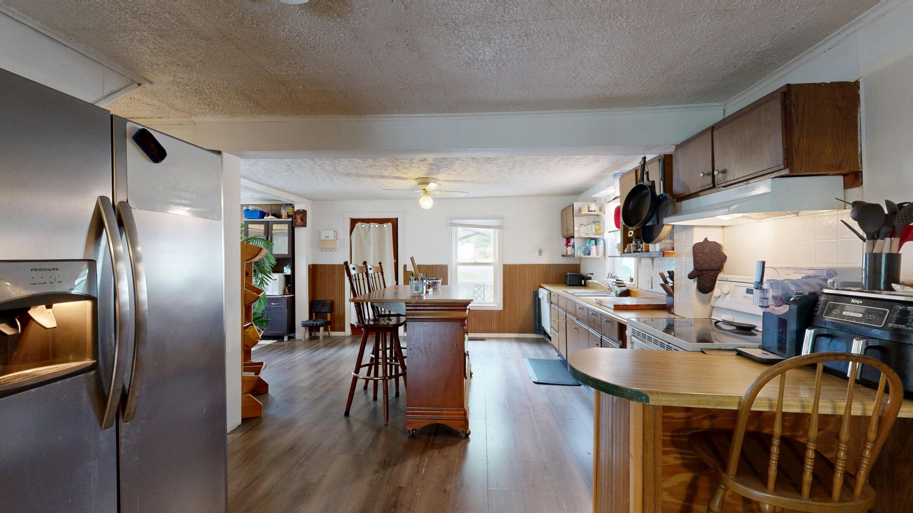 176 Main Street Property Photo 13