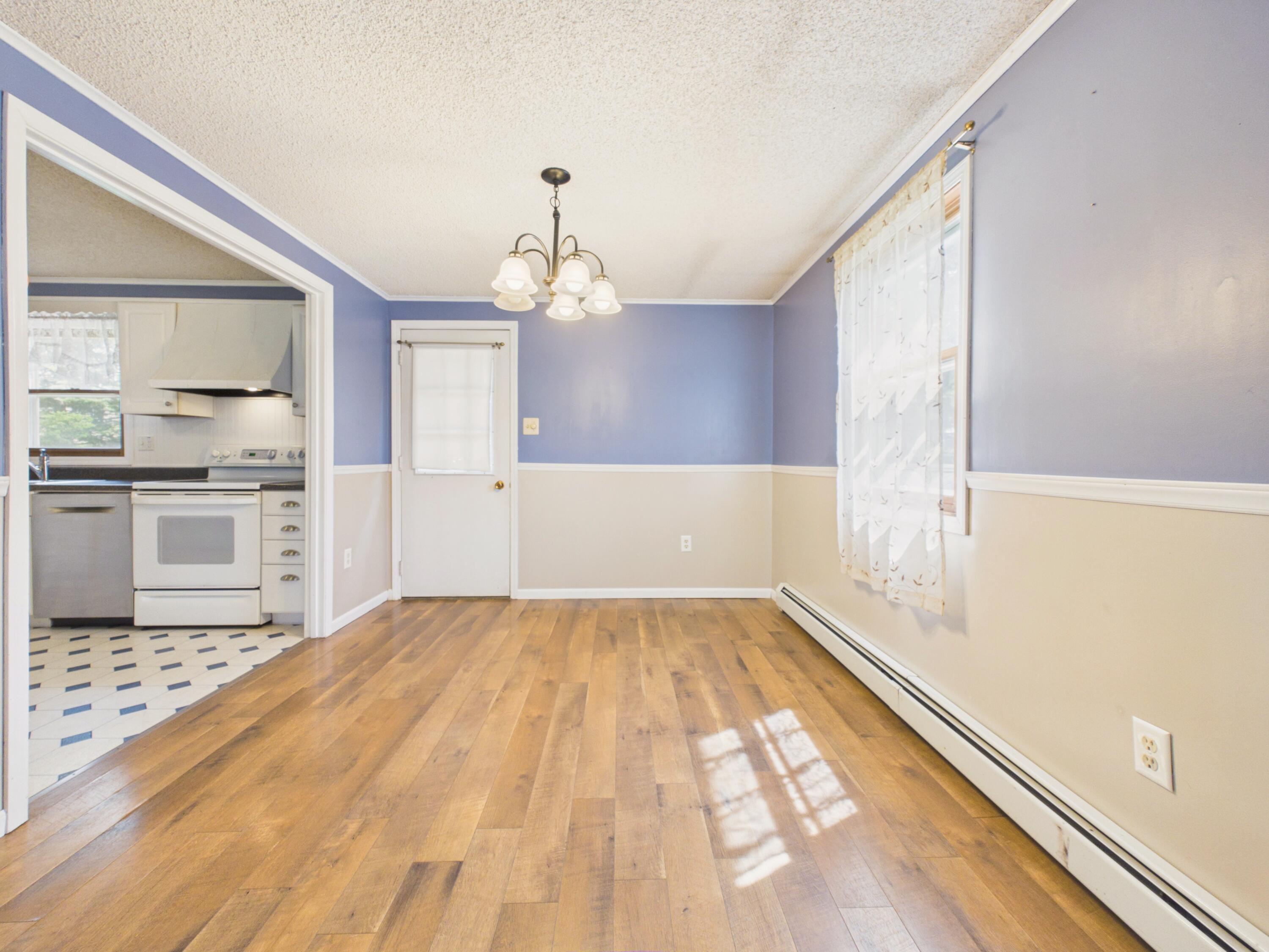 54 Country Road Property Photo 14