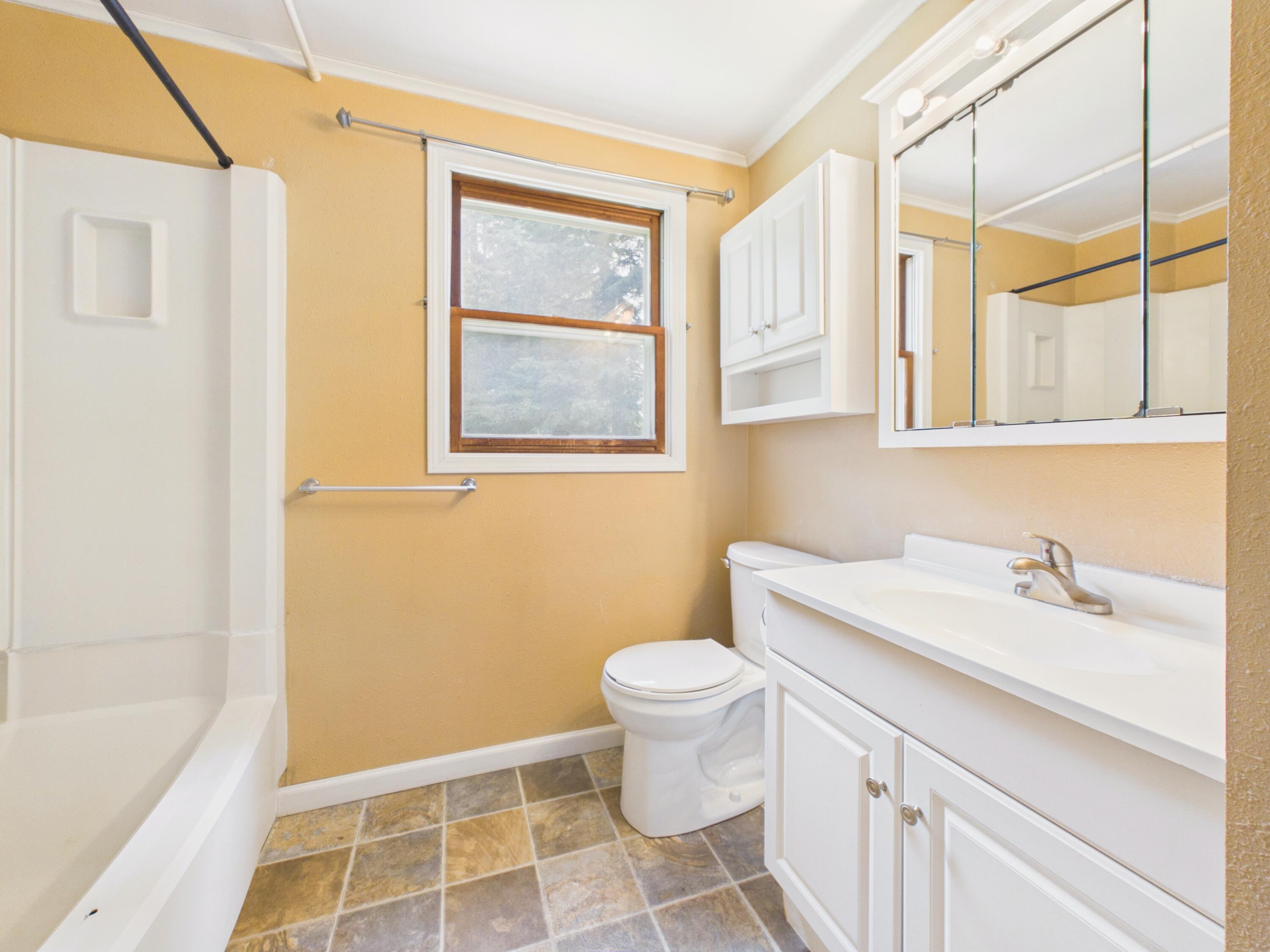 54 Country Road Property Photo 23