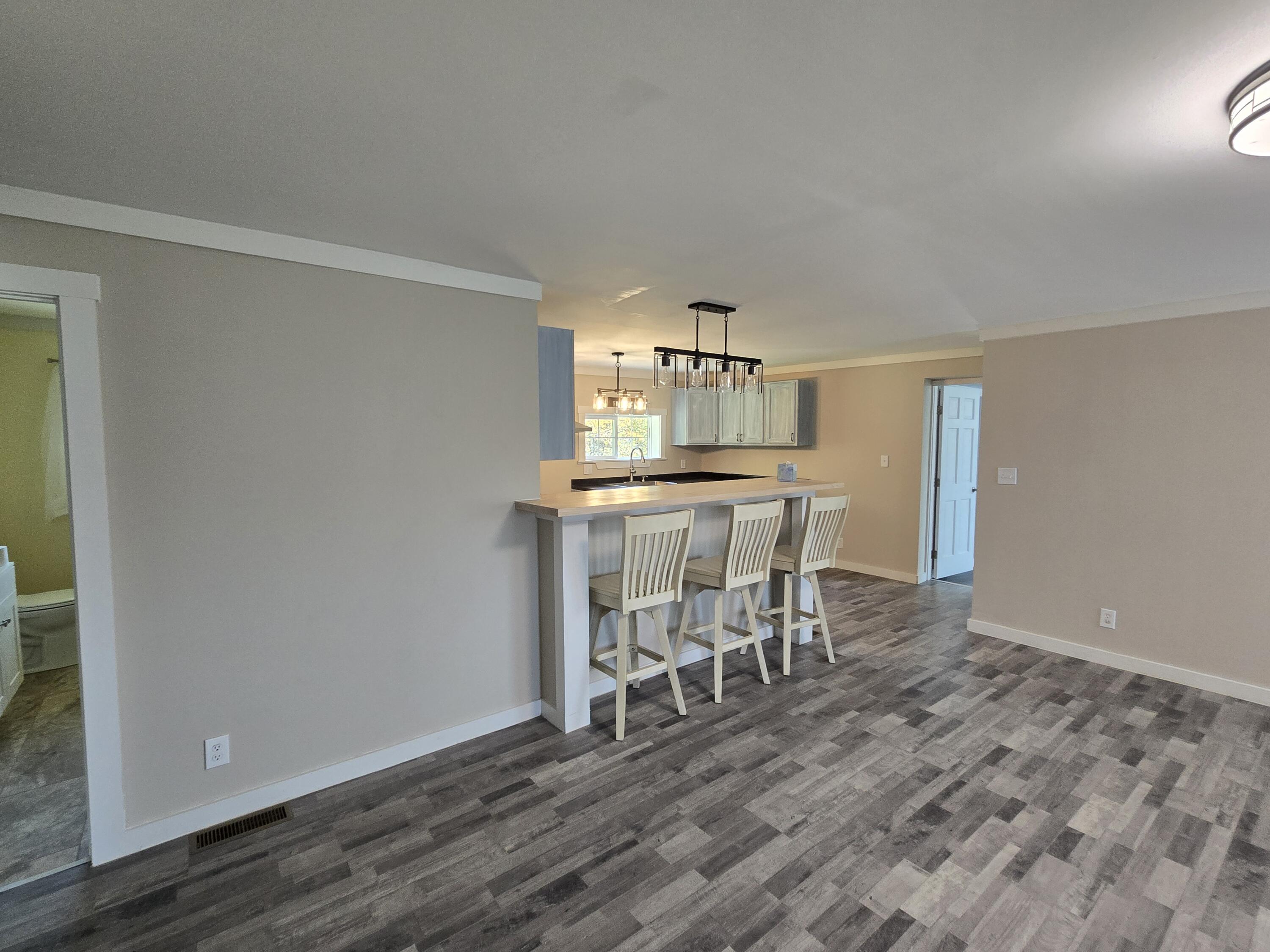 526 Thompson Settlement Road Property Photo 12