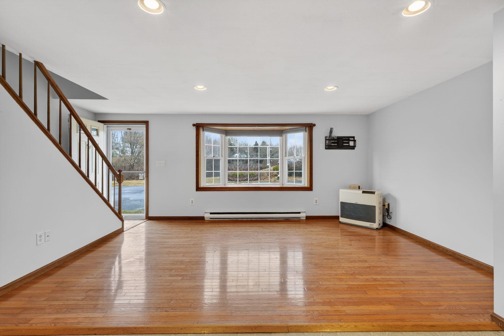 91 Western Avenue 3 Property Photo 7