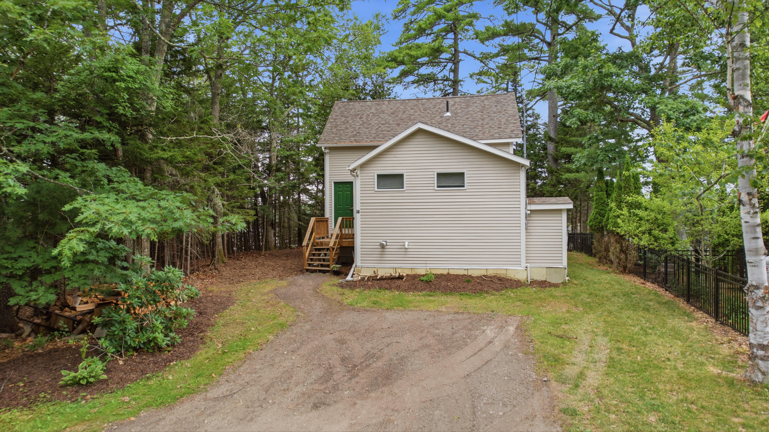 91 Shore Drive Property Photo 3