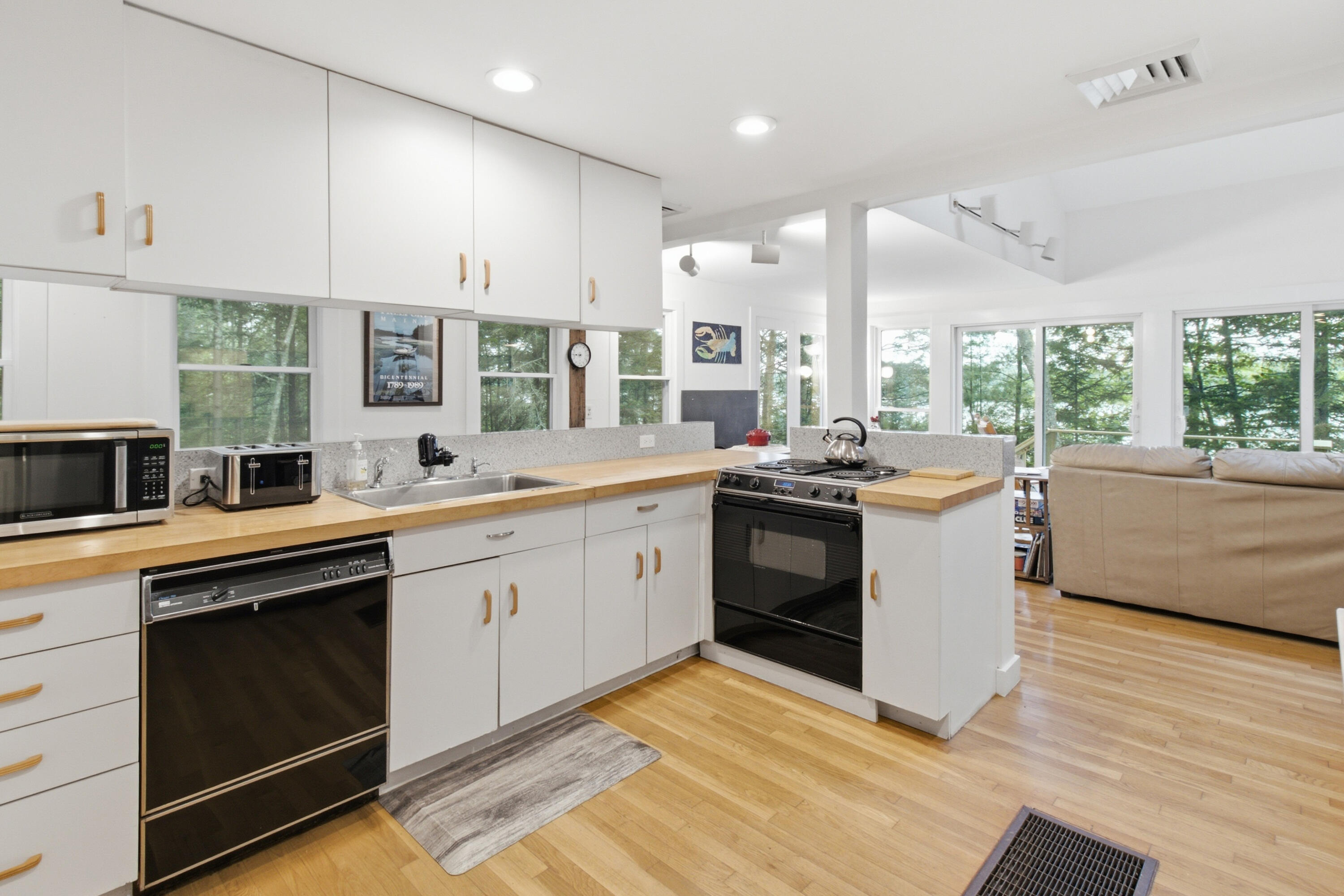91 Shore Drive Property Photo 17