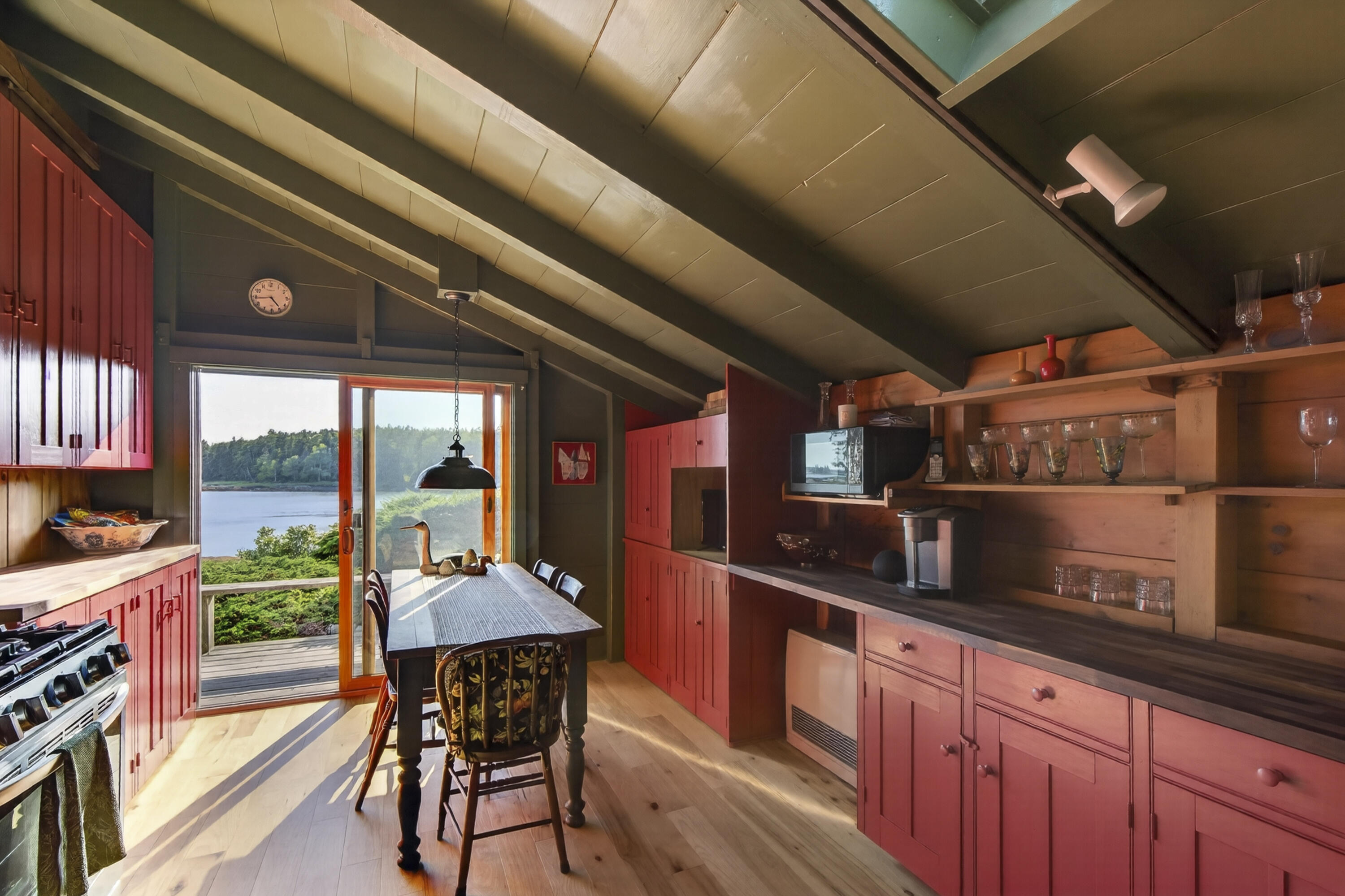 53 Island Avenue Property Photo 8